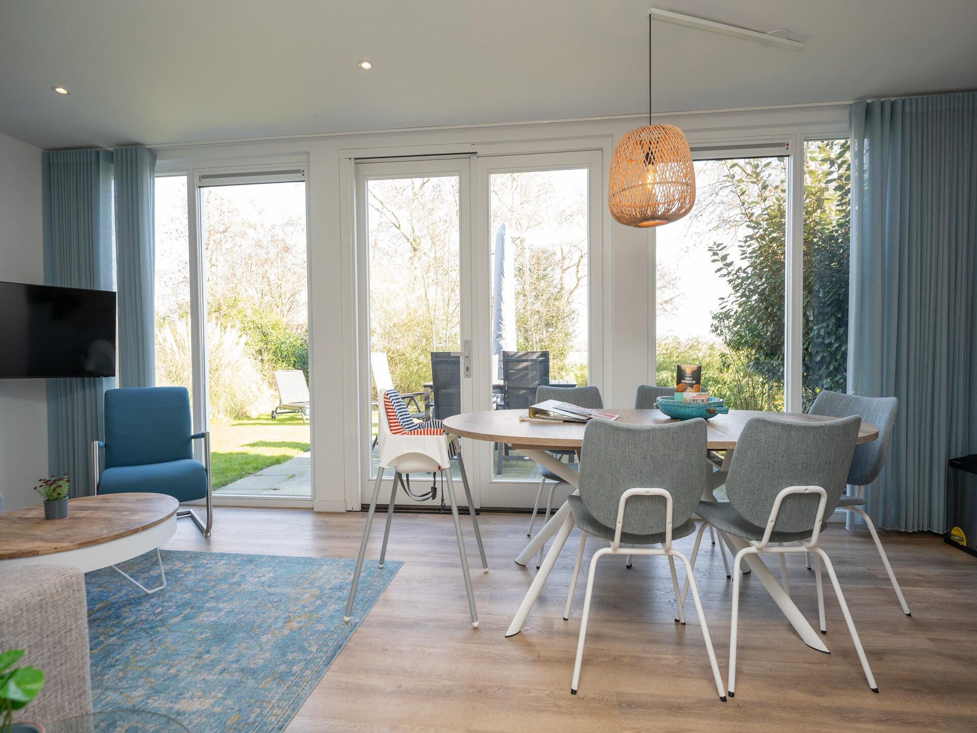 Villa Mienterbos-Duinglop: Luxe familievilla met lift op Texel - foto 11