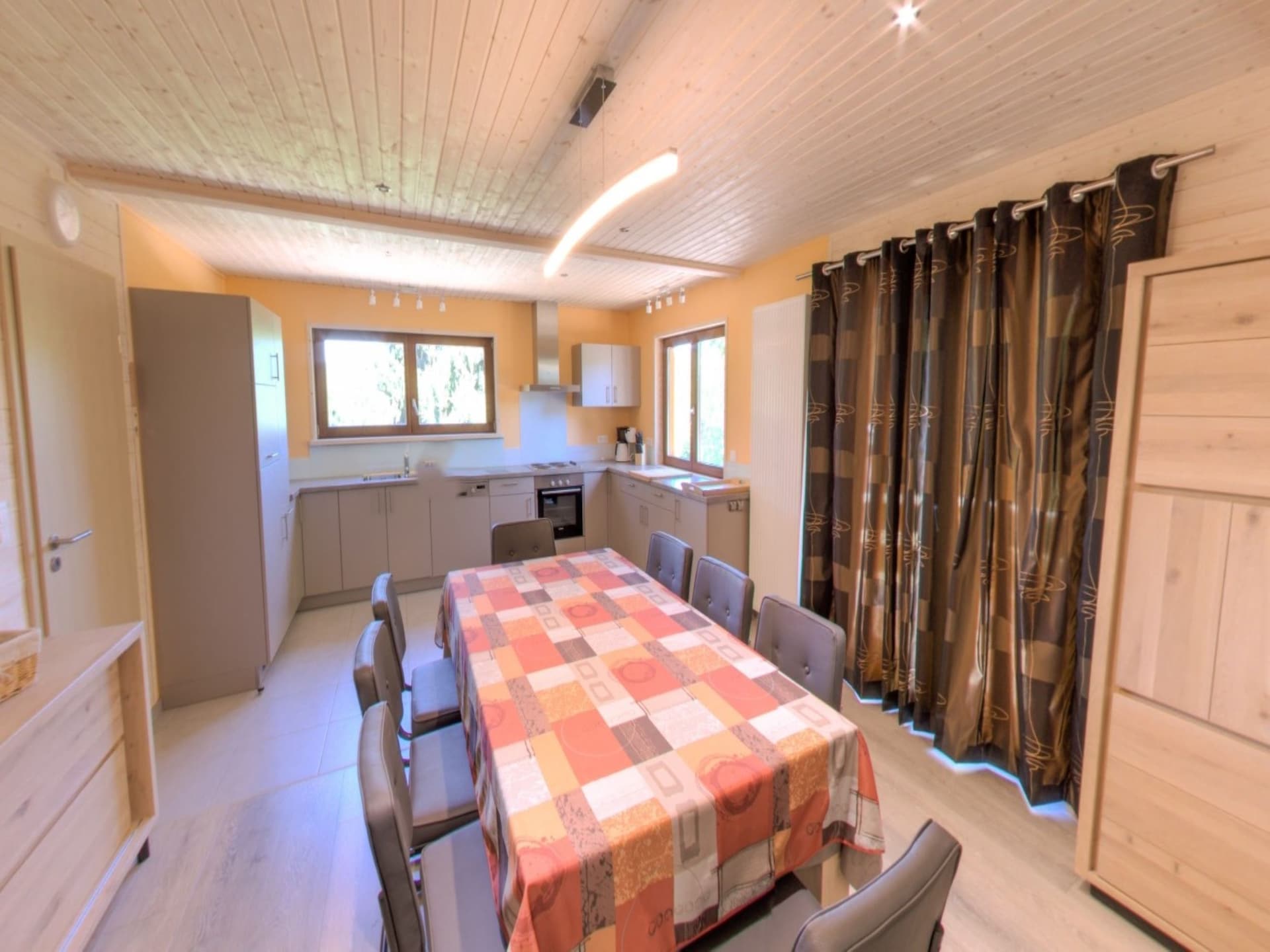 Sfeervol vakantiehuis Chalet Moyra in Barvaux voor 8 personen - foto 9