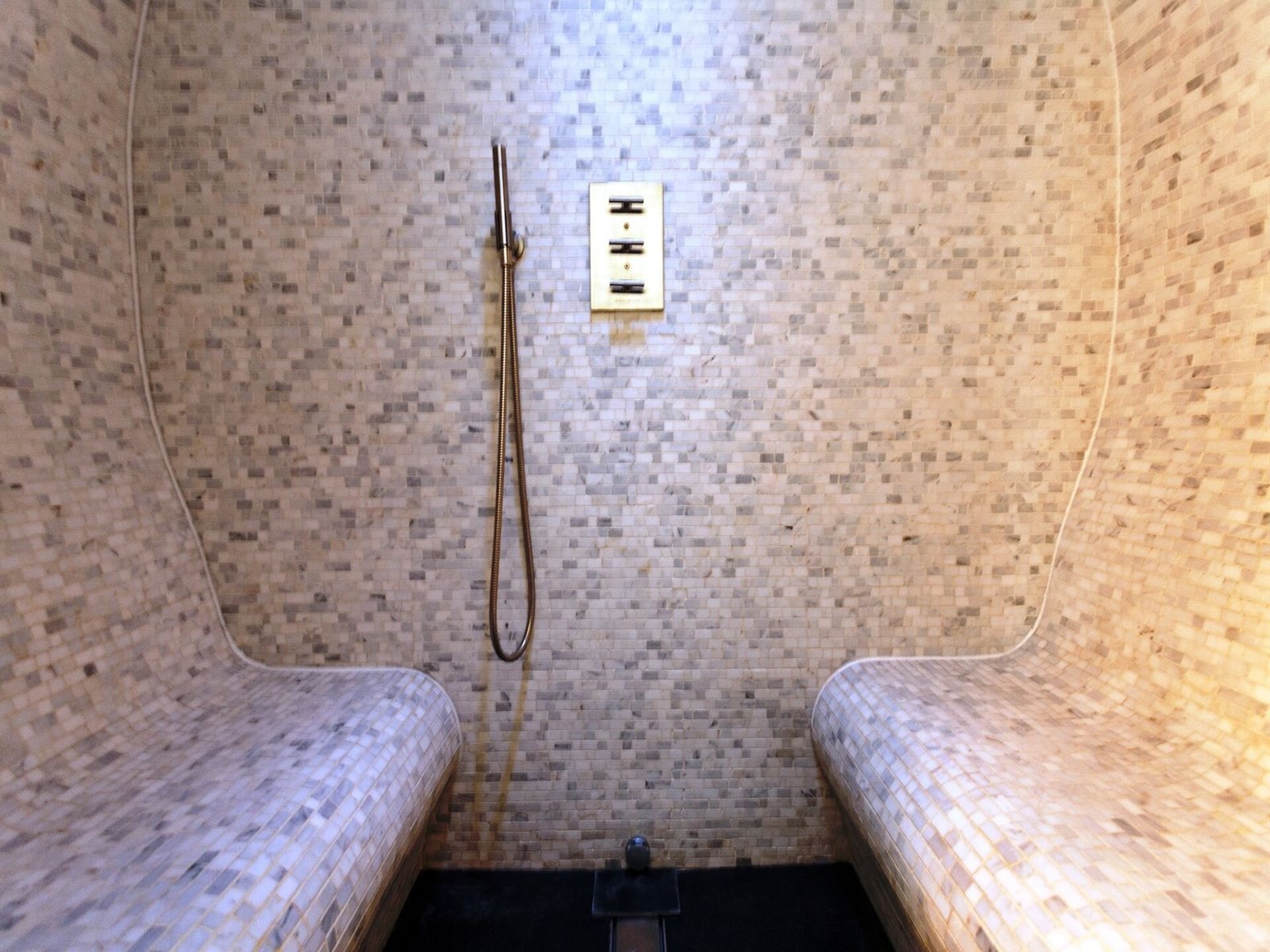 Betonnen Boshuis: wellnessvilla met privé spa op landgoed Bergvliet - foto 19