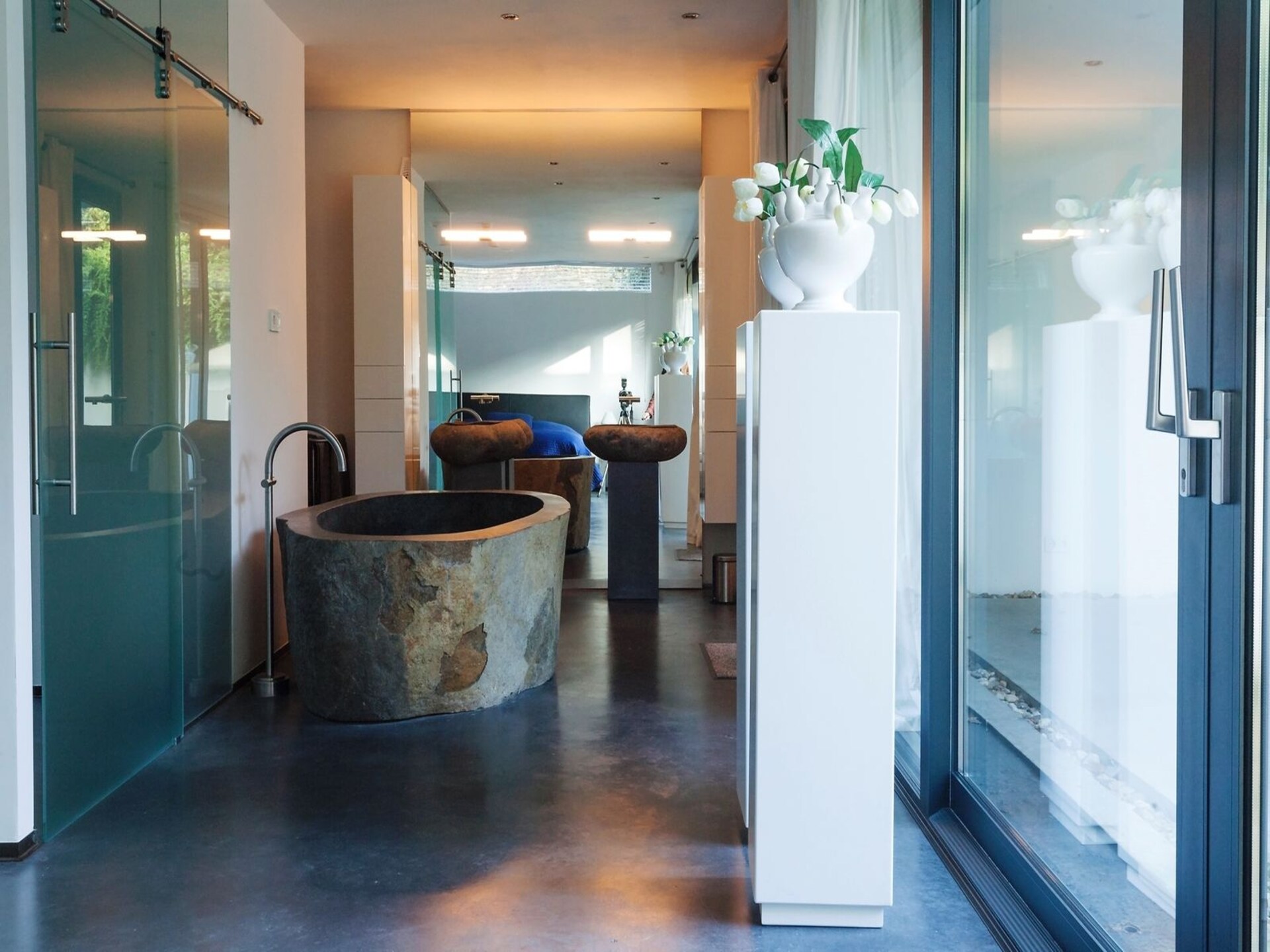 Betonnen Boshuis: wellnessvilla met privé spa op landgoed Bergvliet - foto 32