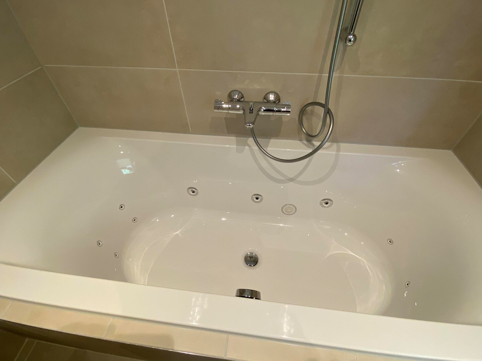 Romantisch wellnessvakantiehuis met sauna en jacuzzi in Westerwolde - foto 29
