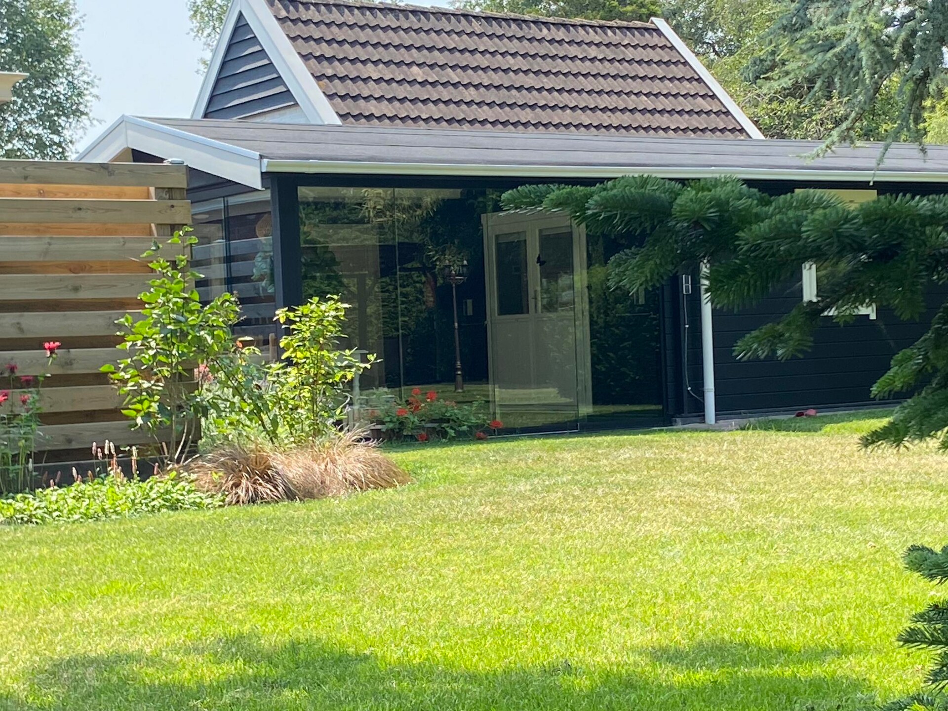 Romantisch wellnessvakantiehuis met sauna en jacuzzi in Westerwolde - foto 9