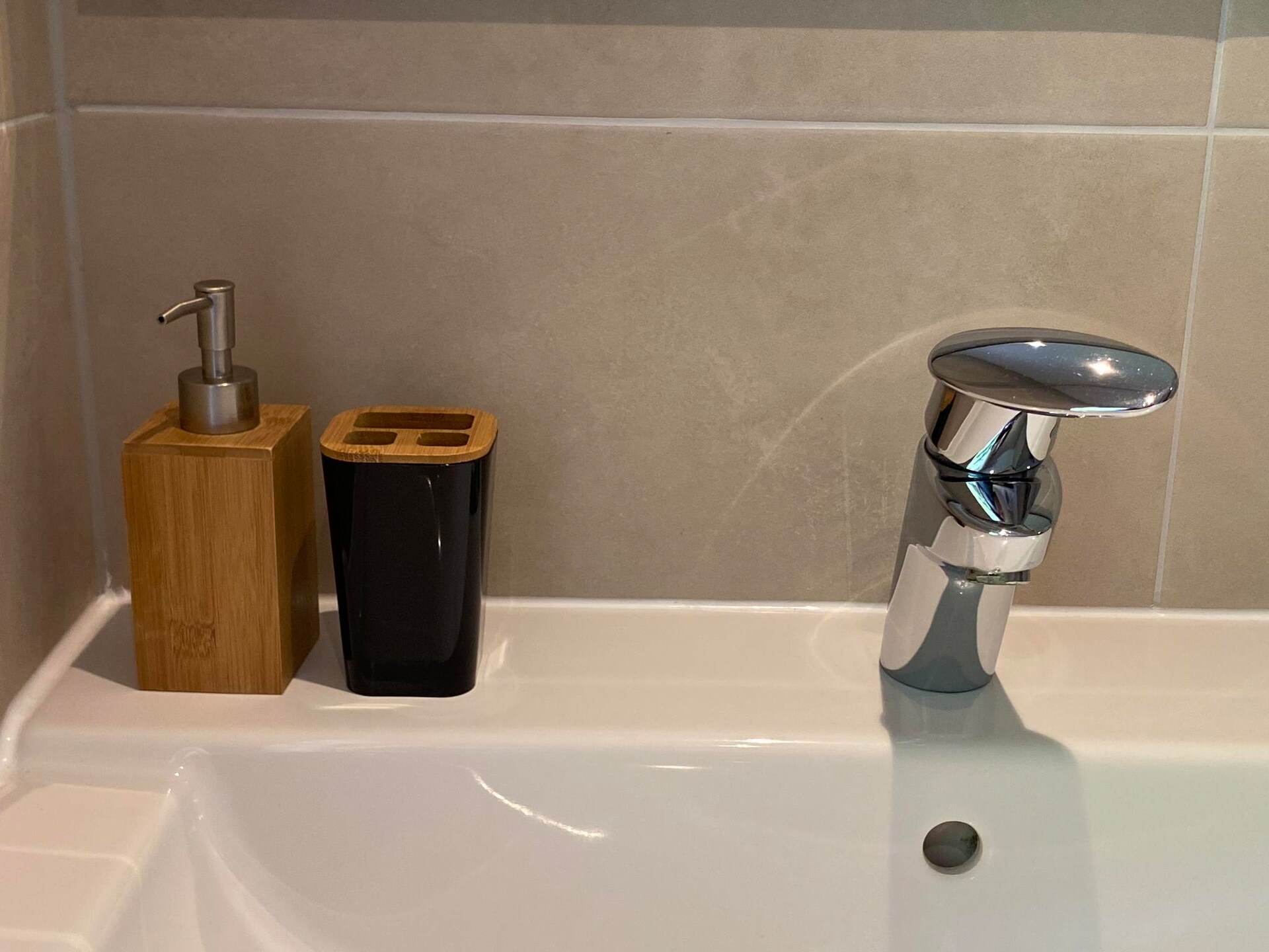 Romantisch wellnessvakantiehuis met sauna en jacuzzi in Westerwolde - foto 26