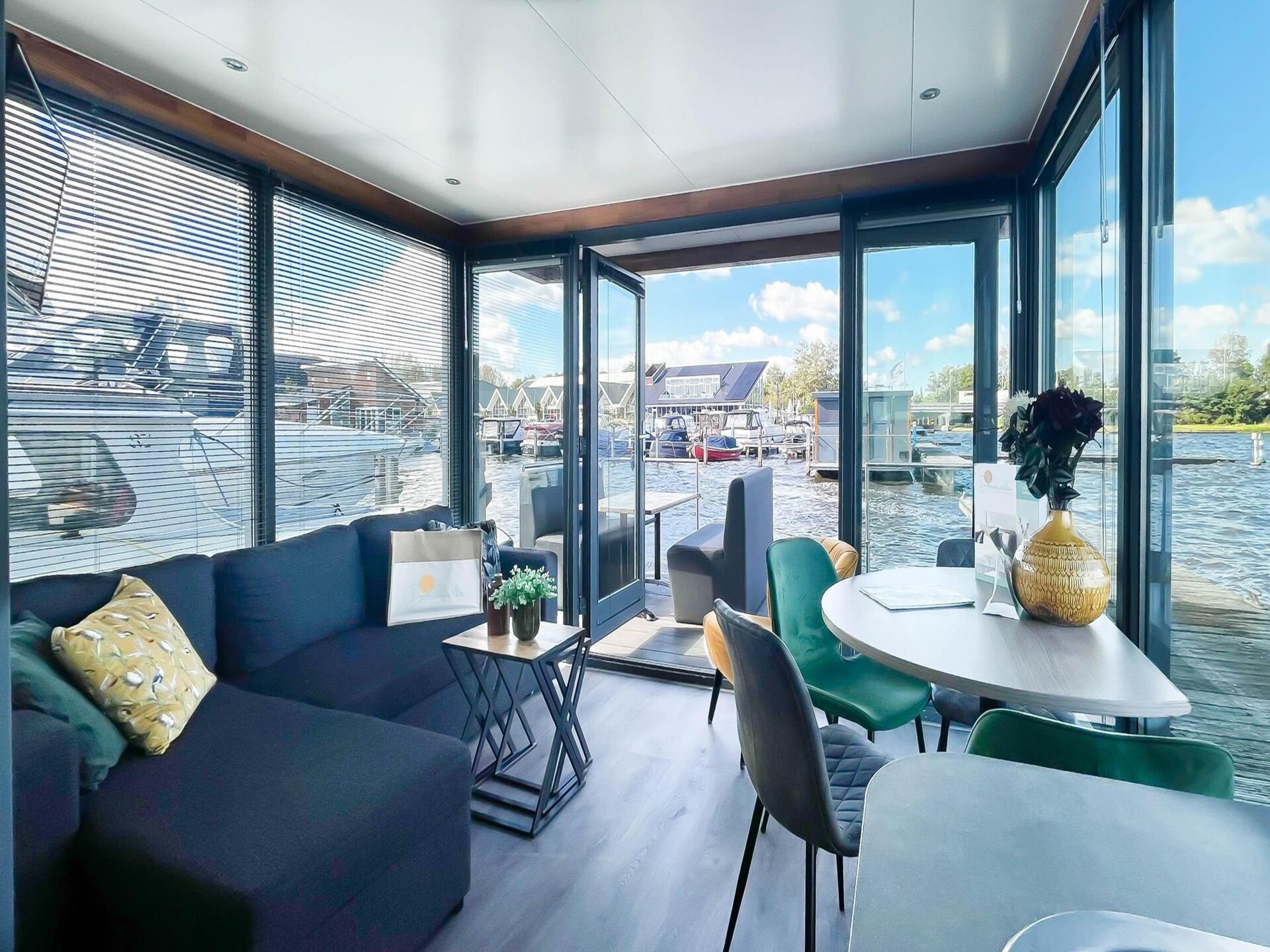 Golfzicht: modern vakantiehuis direct aan het water van Uitgeest - foto 2