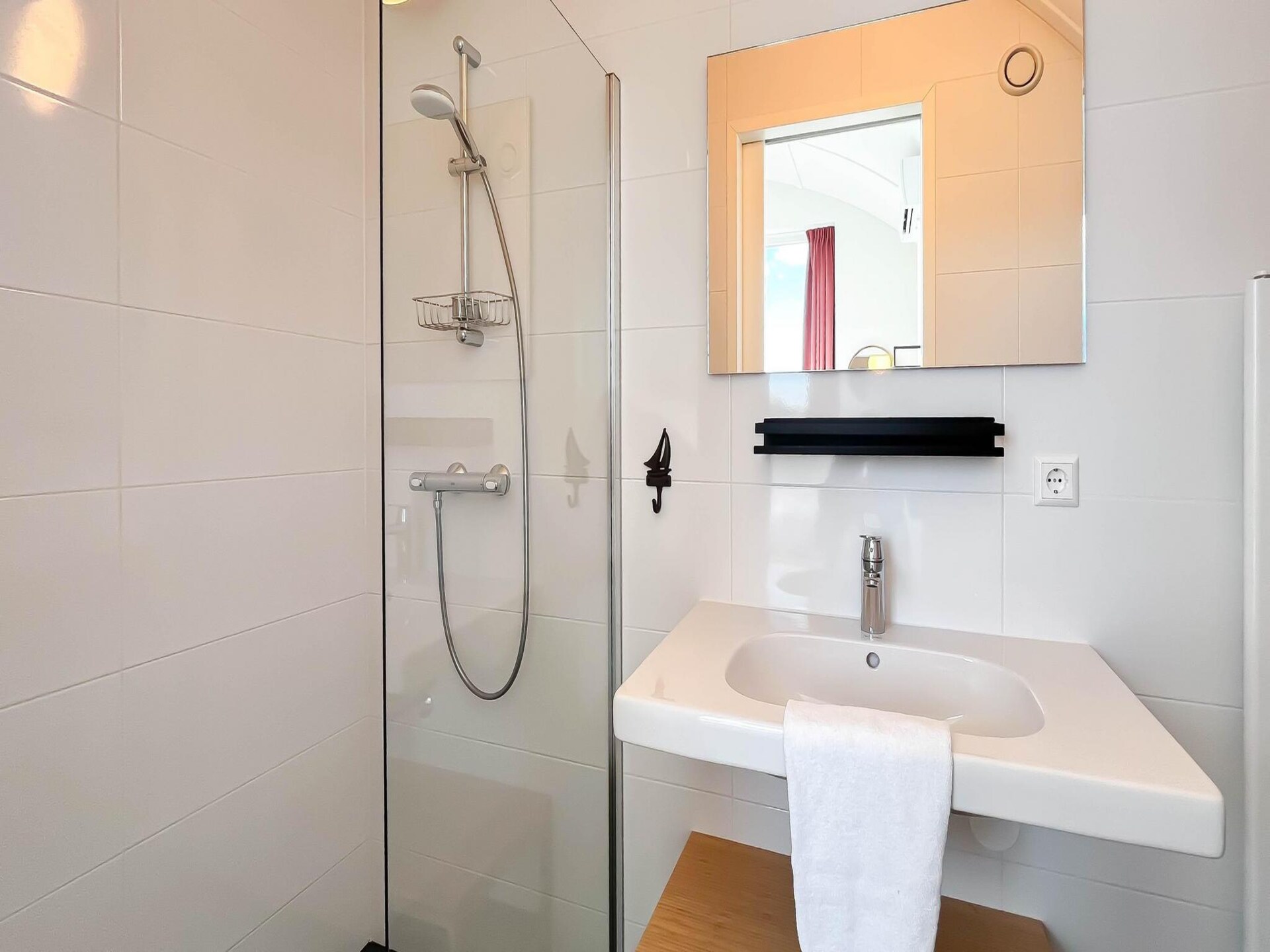 Havenzicht: Modern vakantiehuis aan het water in Uitgeest - foto 18