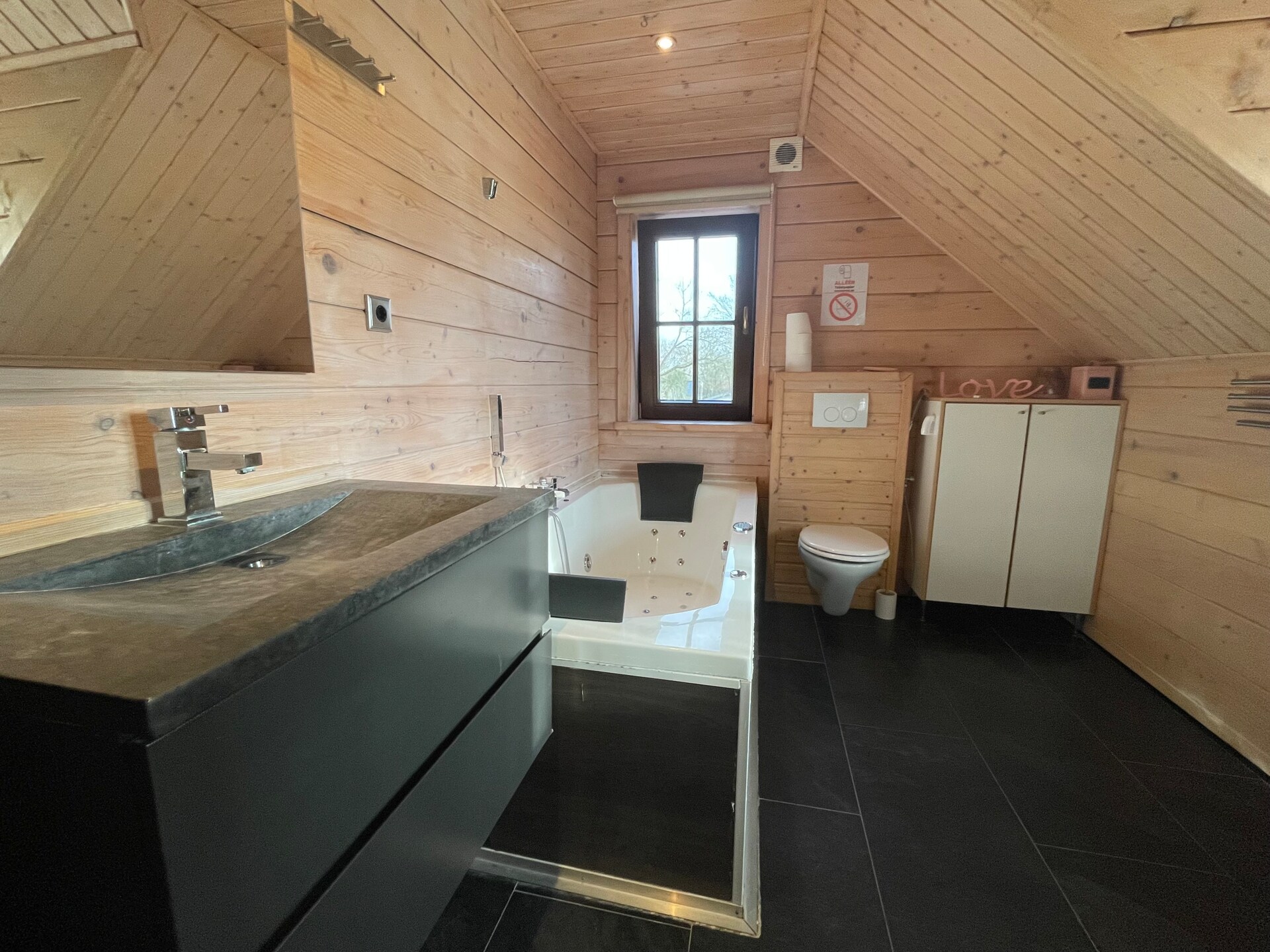 Salland Hideaway: Luxe duurzame villa met privé sauna en veranda - foto 31