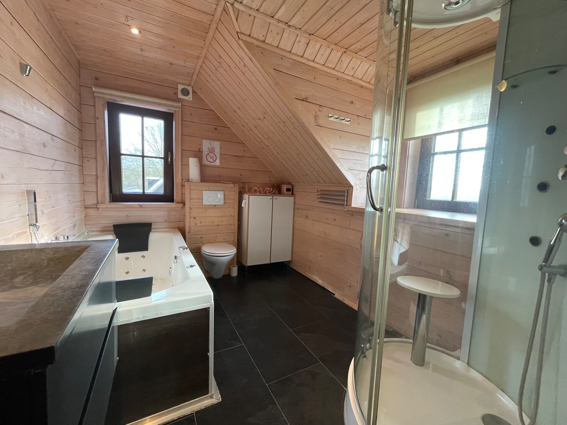 Salland Hideaway: Luxe duurzame villa met privé sauna en veranda - foto 34