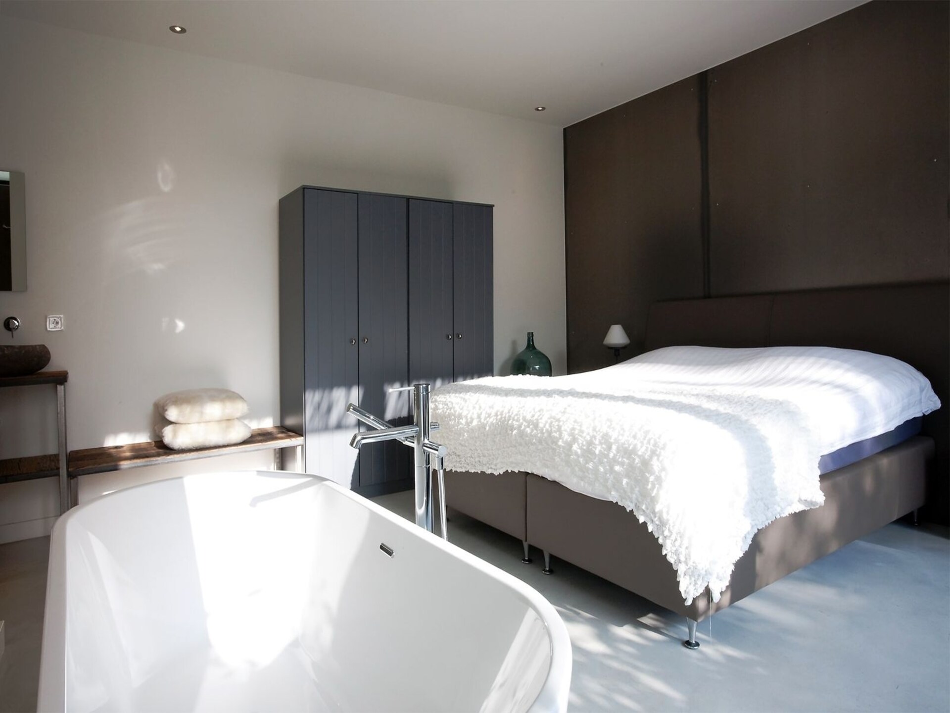 Stalen Boshuis: Designvilla met sauna en hottub op Landgoed Bergvliet - foto 25