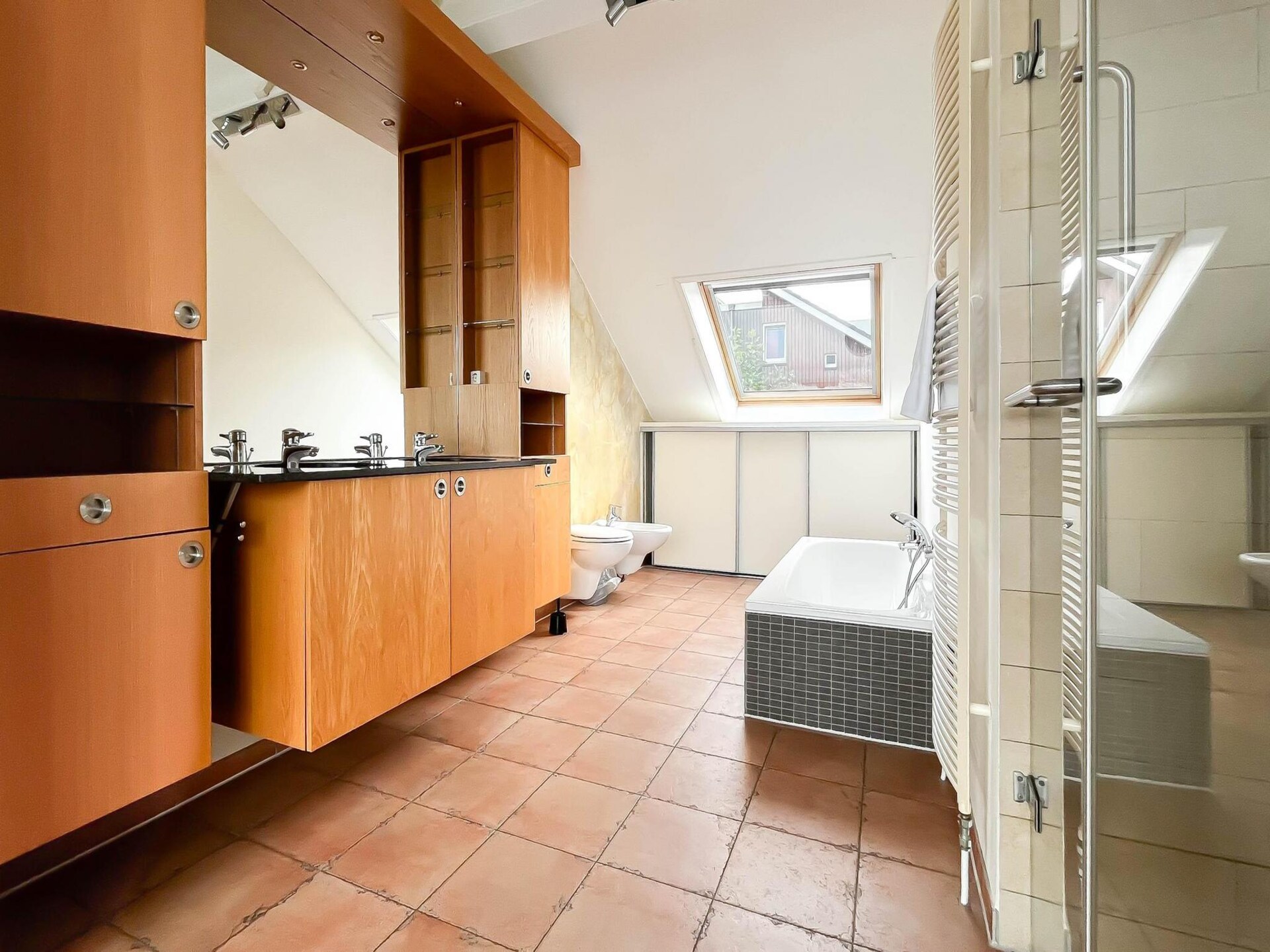 Sterrenzicht: Modern penthouse met panoramisch uitzicht over Uitgeestmeer - foto 15