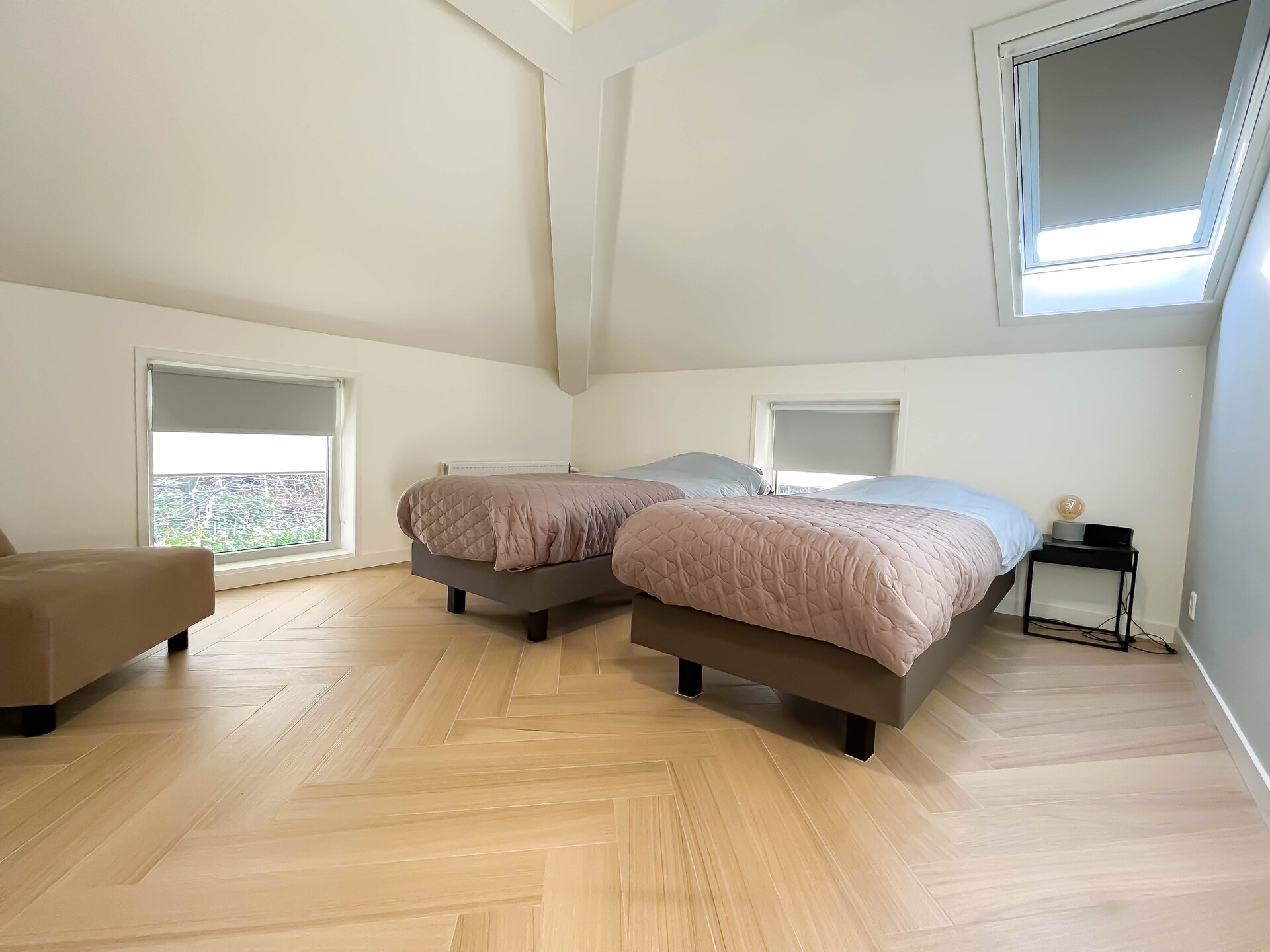 Wellnessvilla Torenvalk: privéstrand, sauna en jacuzzi aan recreatiemeer - foto 21