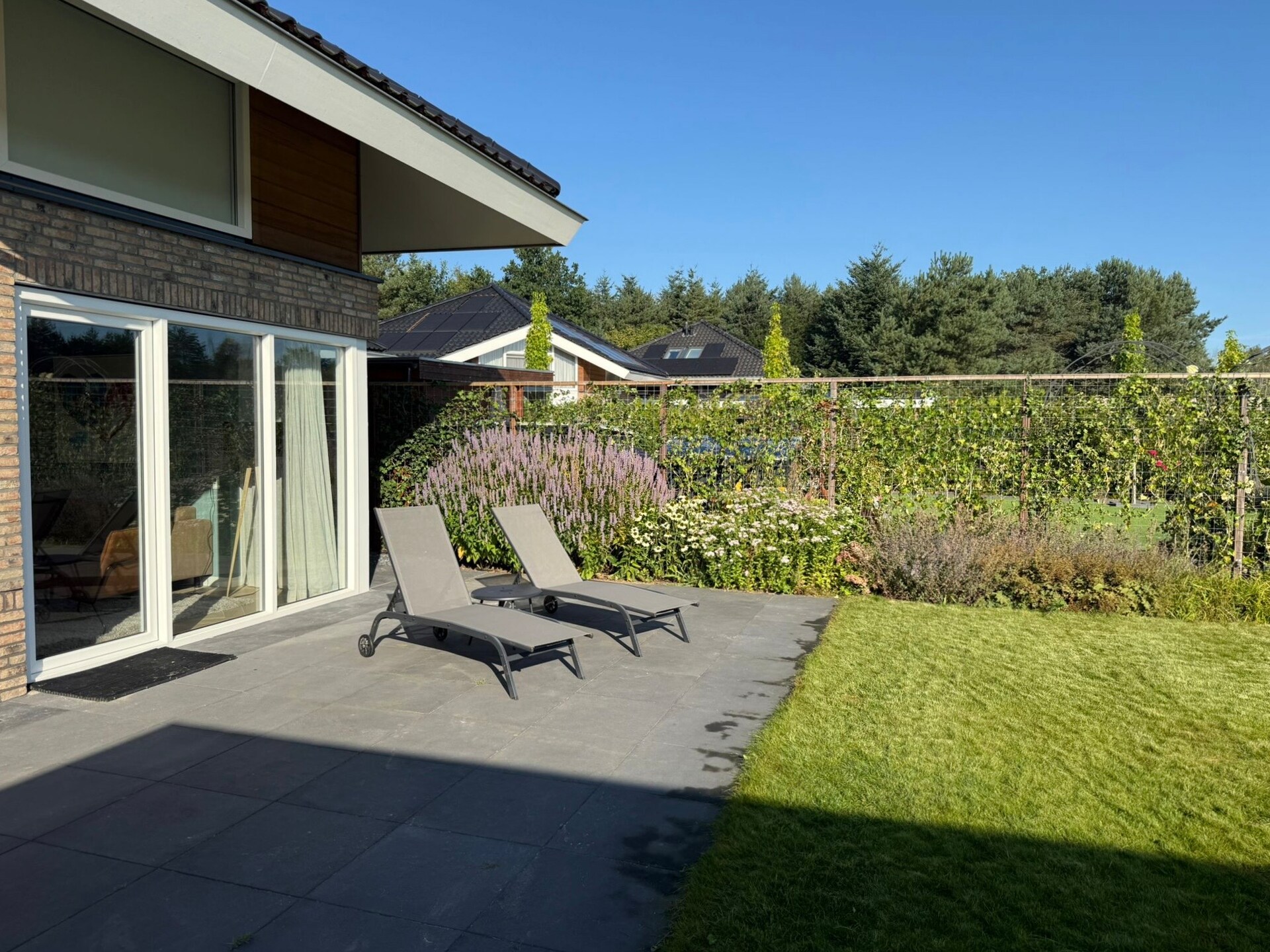 Wellnessvilla Torenvalk: privéstrand, sauna en jacuzzi aan recreatiemeer - foto 30