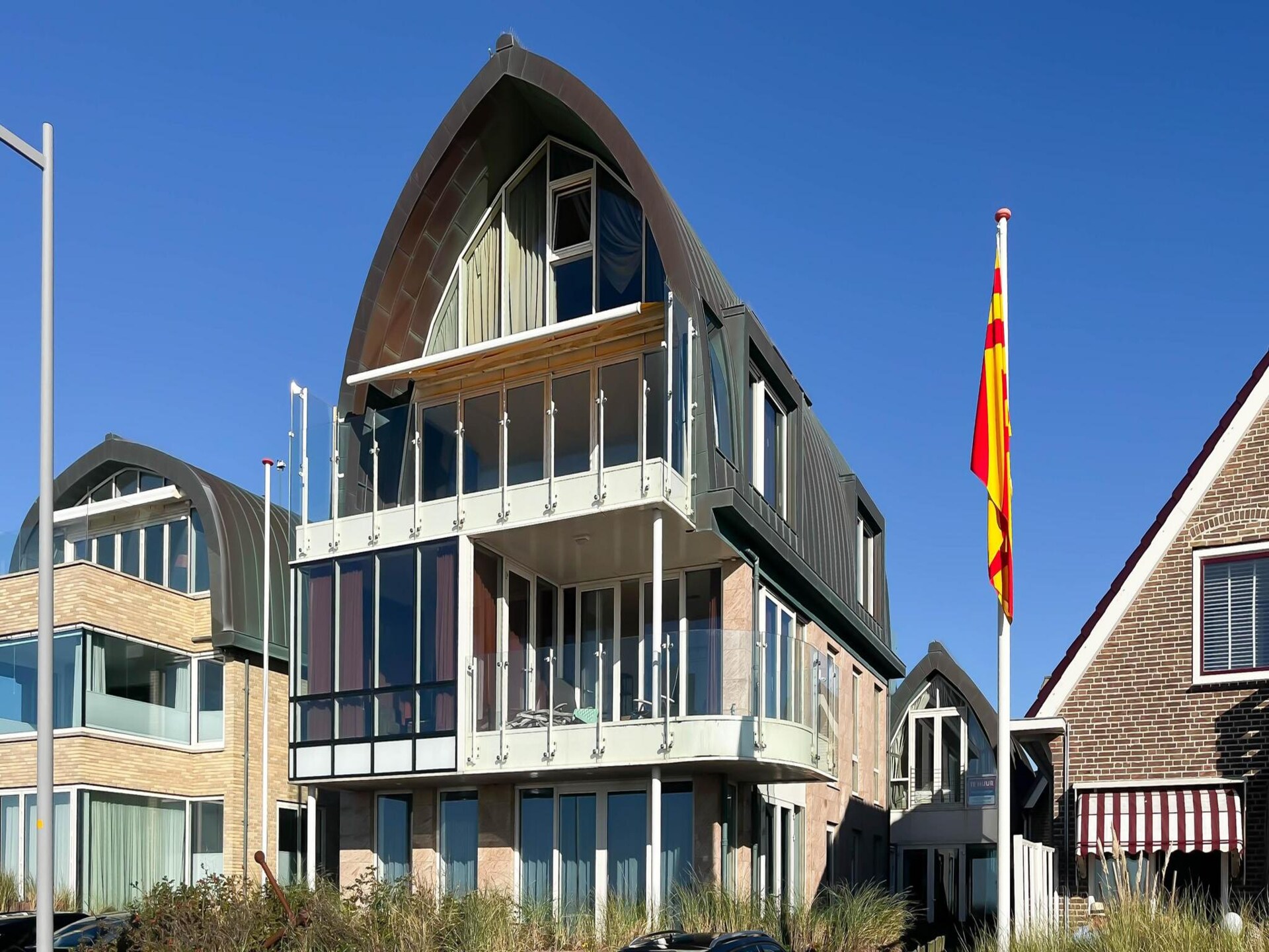 Zilverlicht: stijlvol strandappartement met tuin en zeezicht in Egmond aan Zee - foto 5