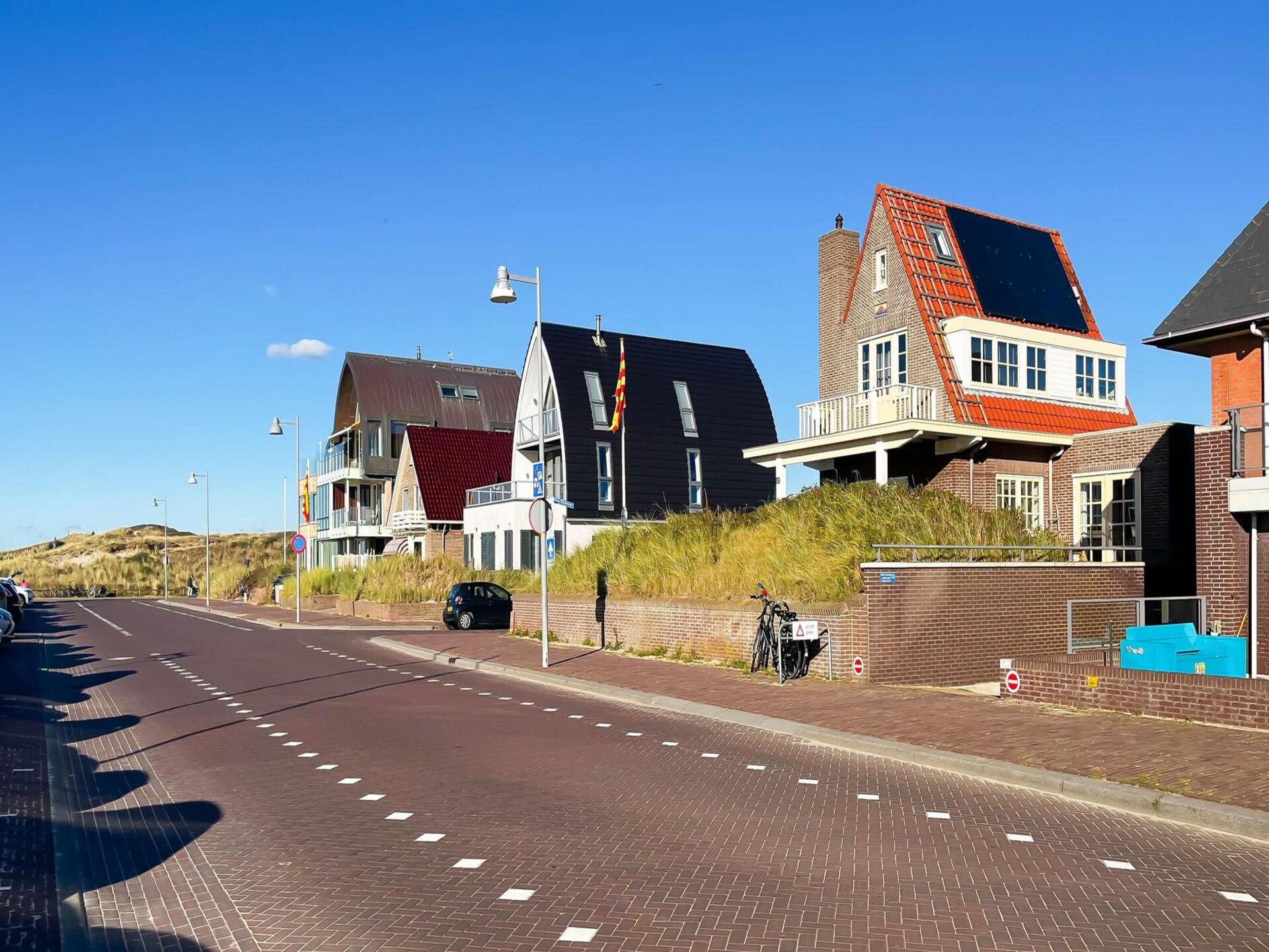 Zilverlicht: stijlvol strandappartement met tuin en zeezicht in Egmond aan Zee - foto 17