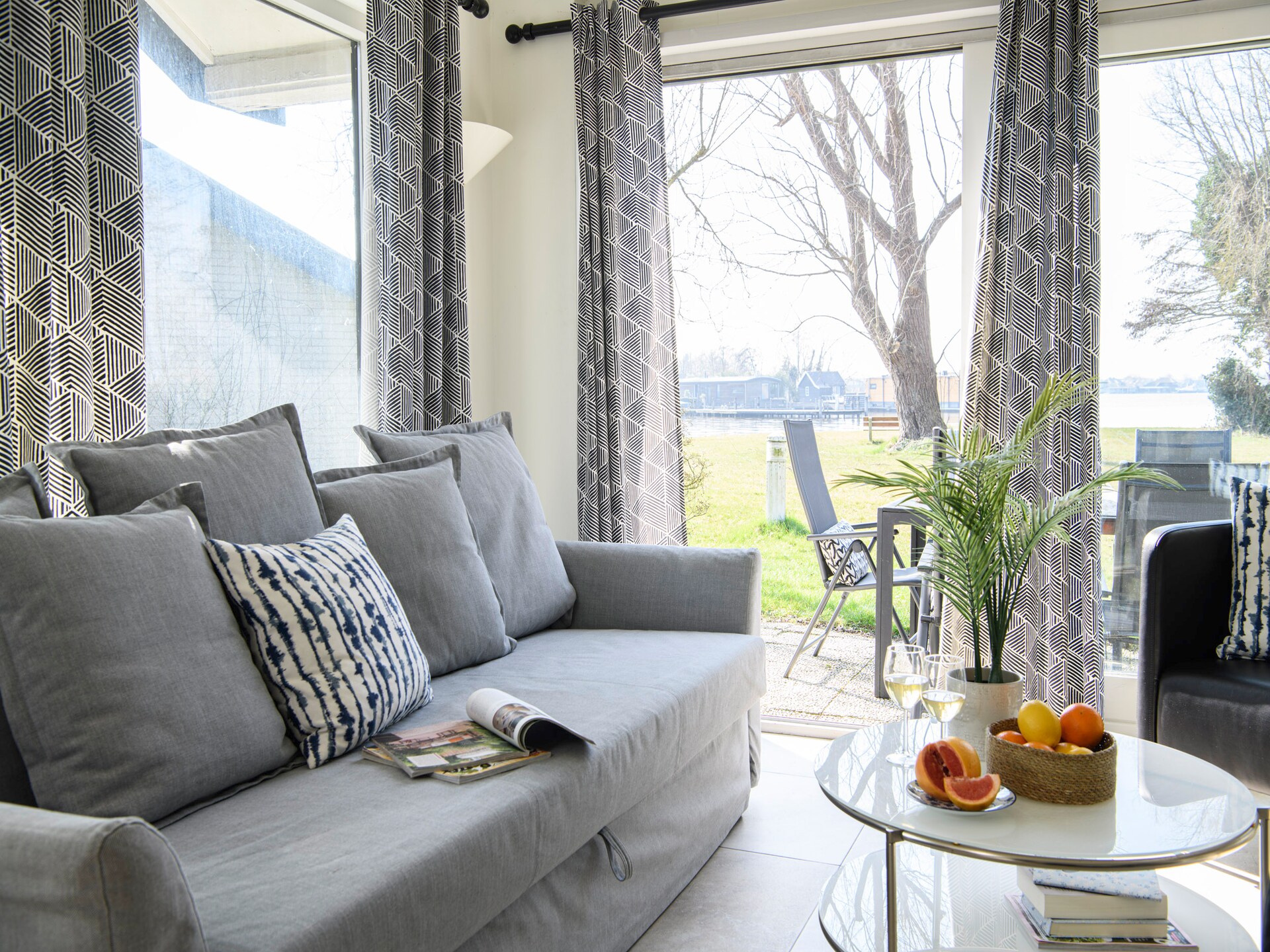 Eiland Bungalow Loosdrecht: privé-eiland met roeiboot op de Loosdrechtse Meren - foto 6