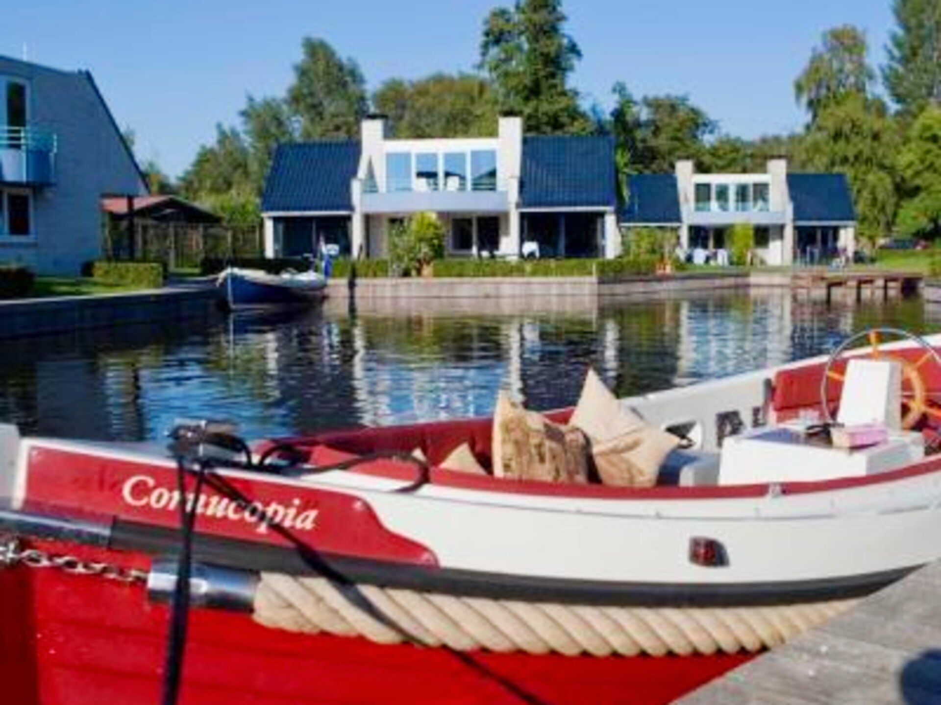 Panorama Villa in Loosdrecht: stijlvol genieten aan de meren (3-8 pers) - foto 16