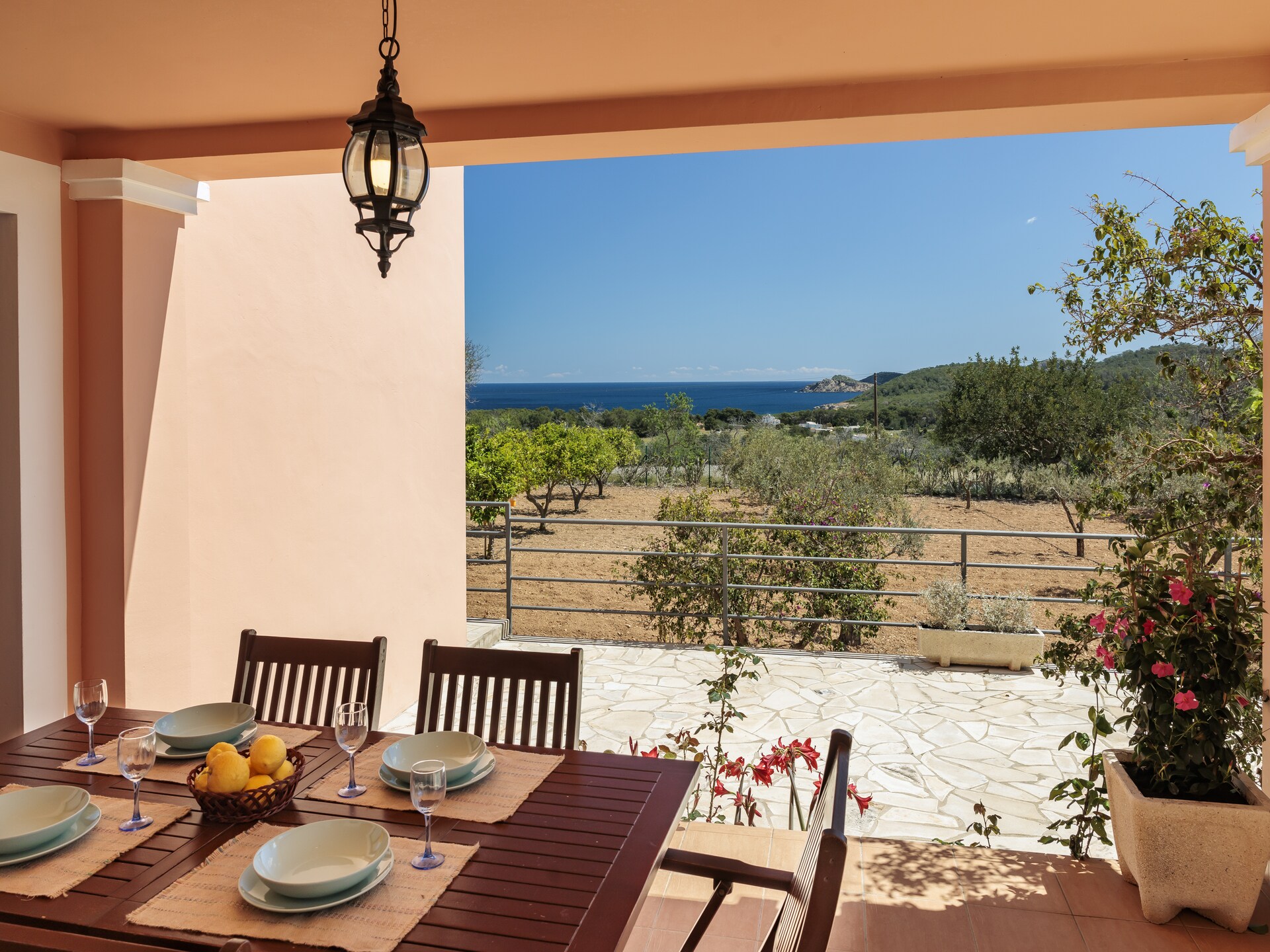 Authentieke villa met zeezicht en zwembad bij Cala Boix - foto 38