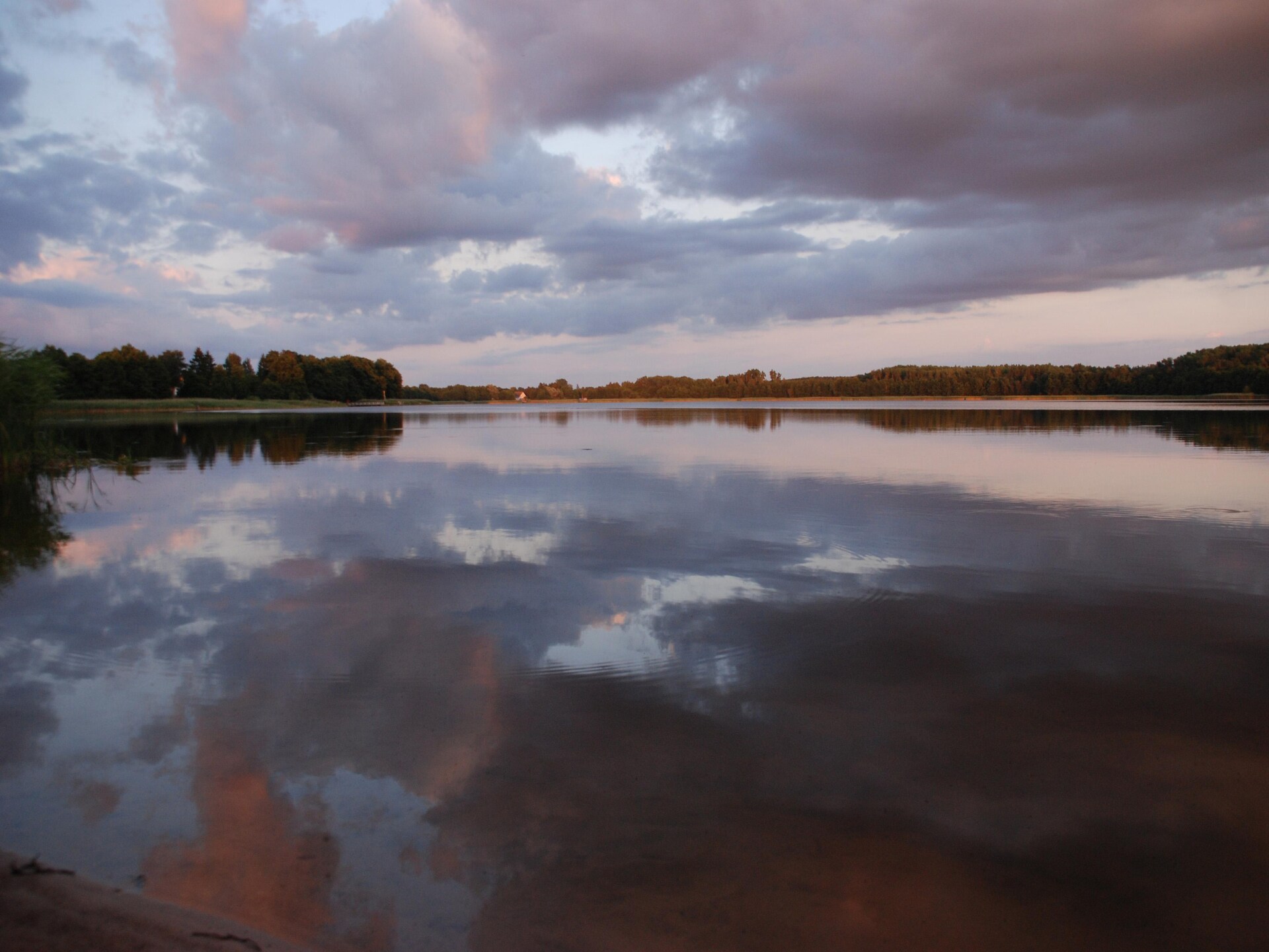 6-persoons stacaravan aan het meer in Dabel · 6 pers. - foto 16