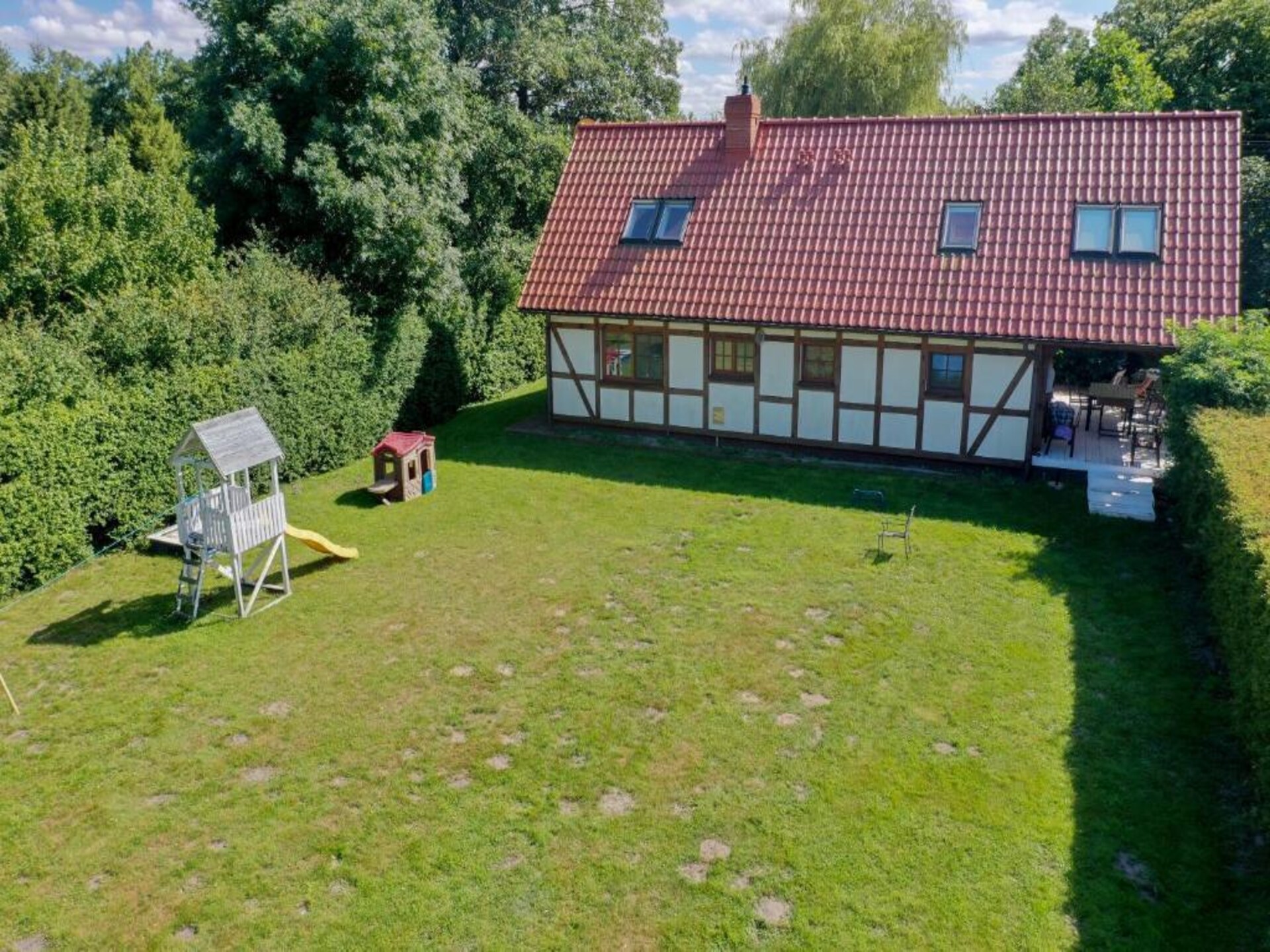 Authentiek vakantiehuis in Kasjoebische stijl bij de Oostzee, 1,2 km van strand - foto 16