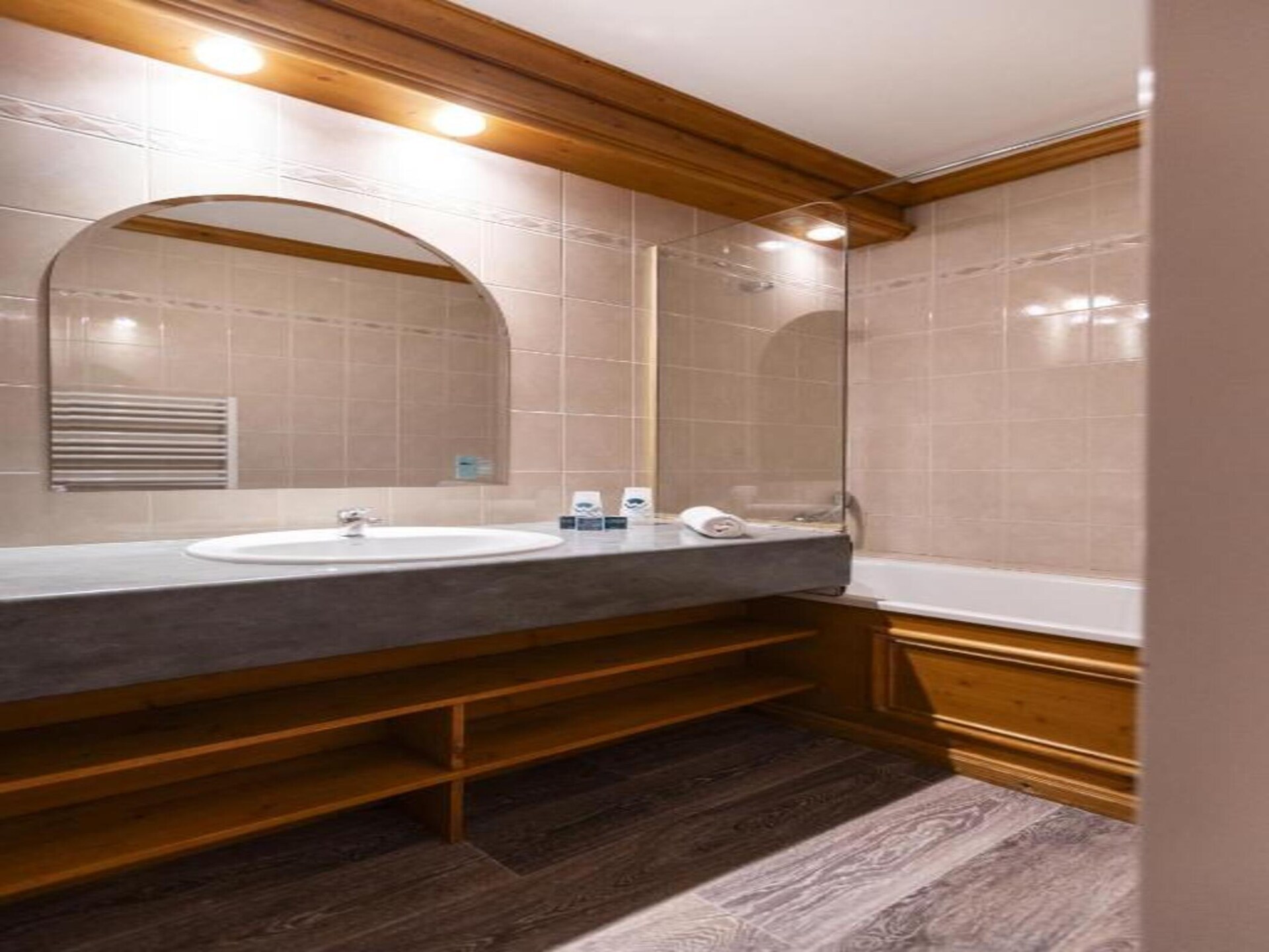 Compact wellness-appartement voor 2 in Lanslebourg met sauna en zwembad - foto 9