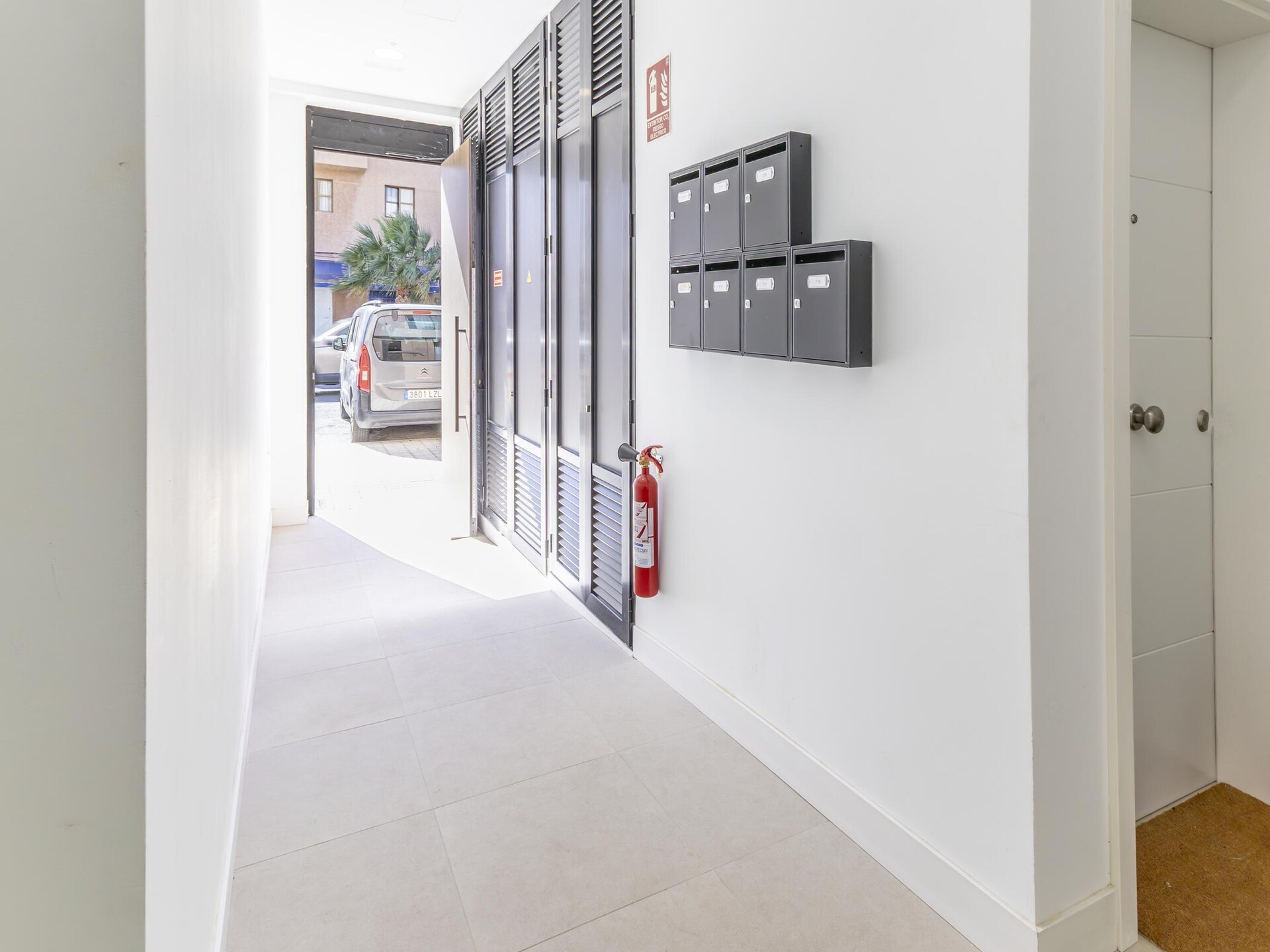 Licht appartement in Arinaga met dakterras, op 600m van zee - foto 19