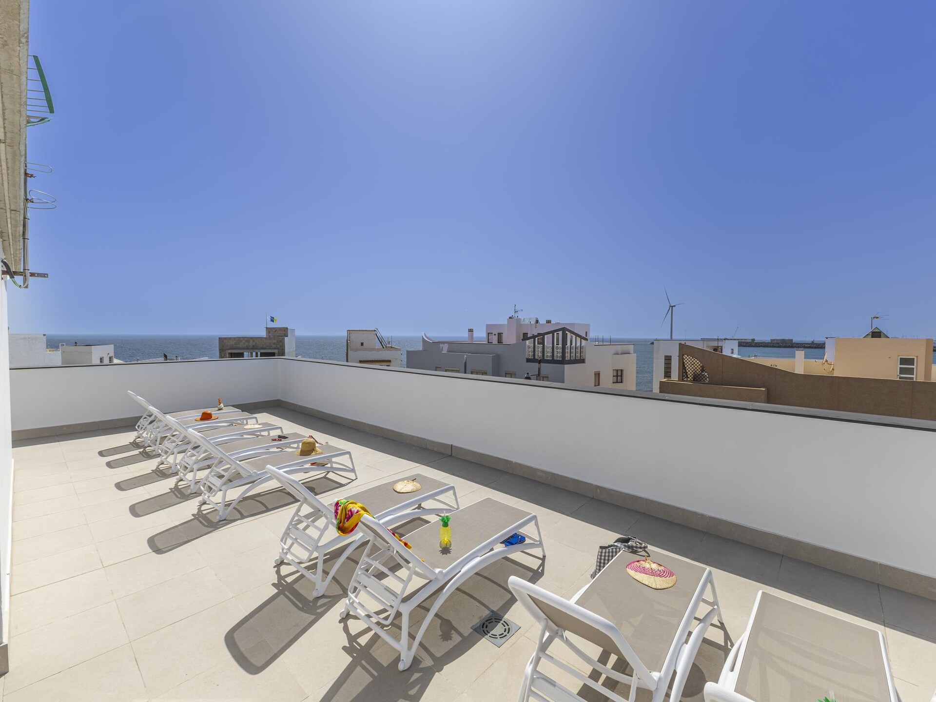 Licht appartement in Arinaga met dakterras, 600m van zee - foto 21