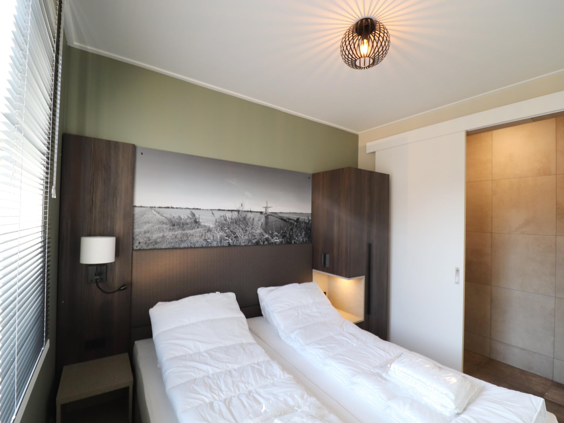 Moderne villa op het Friese platteland met golfbaan en laadpalen - foto 18