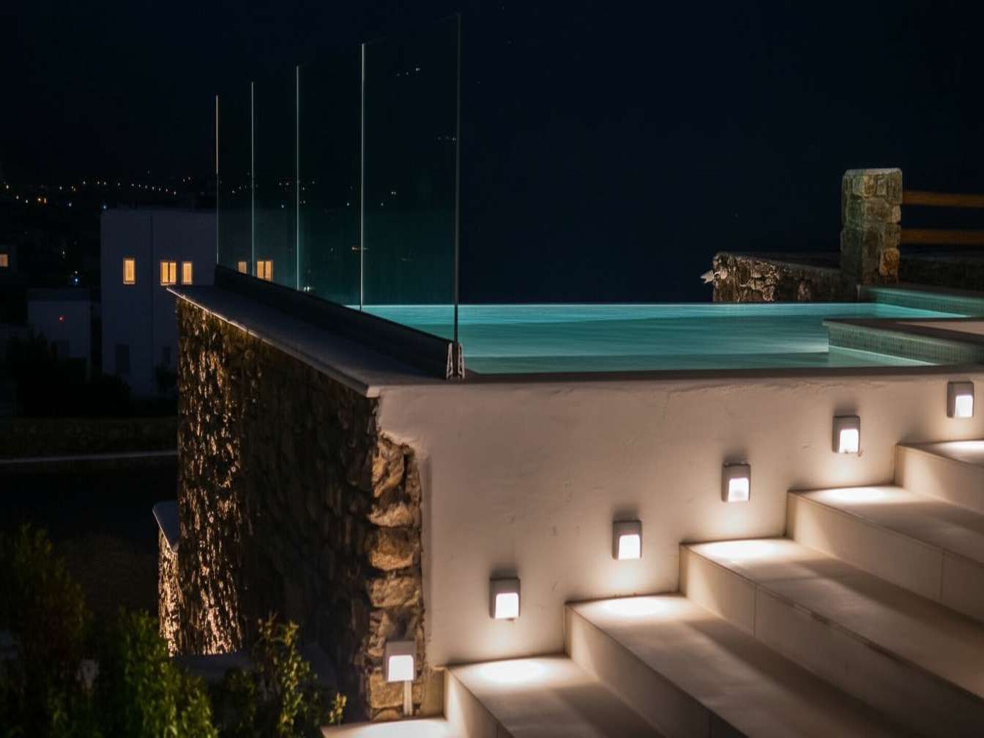 Luxe villa met privézwembad en panoramisch zeezicht in Kalafatis - foto 11