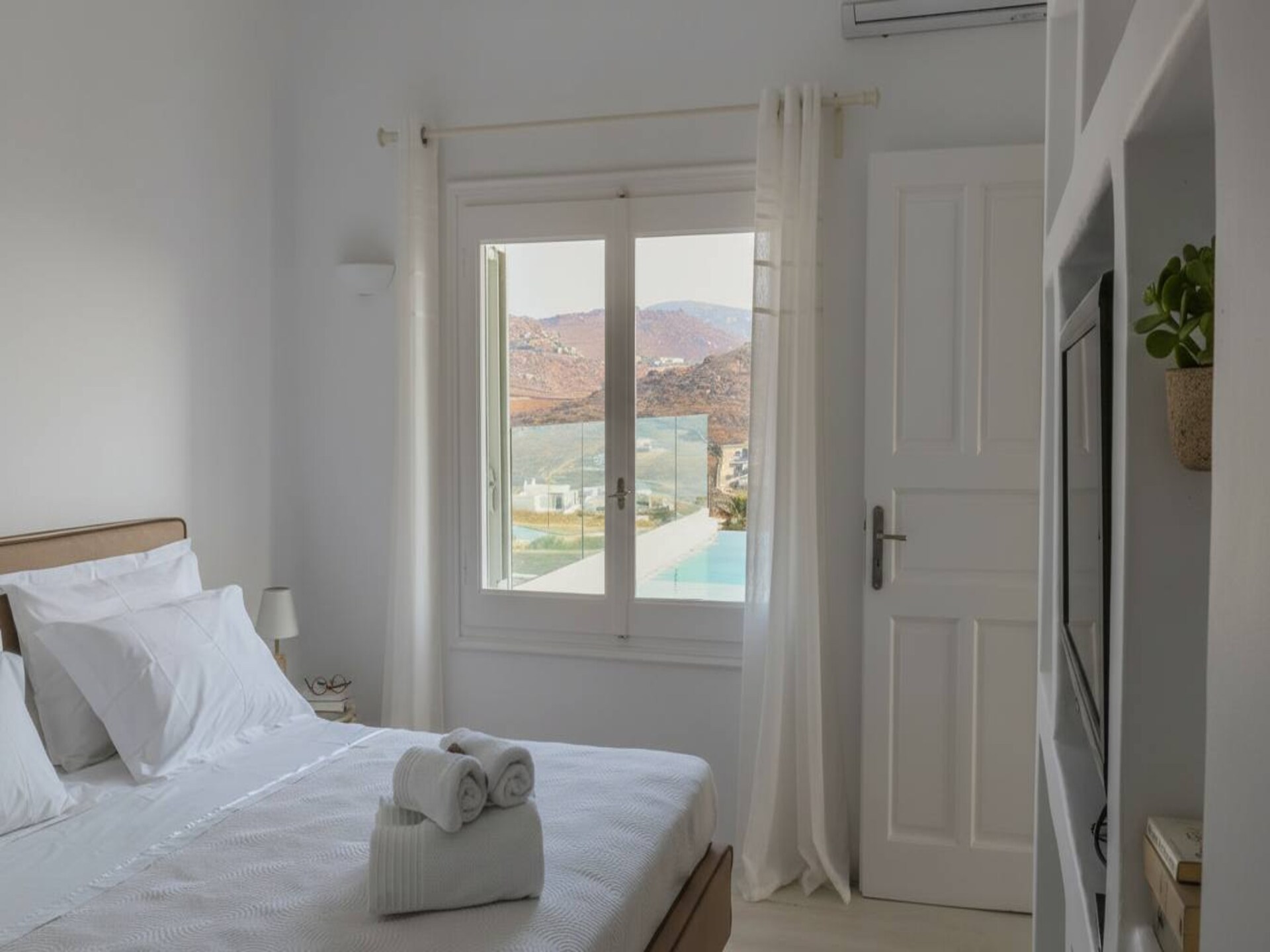 Luxe villa met privézwembad en panoramisch zeezicht in Kalafatis - foto 19