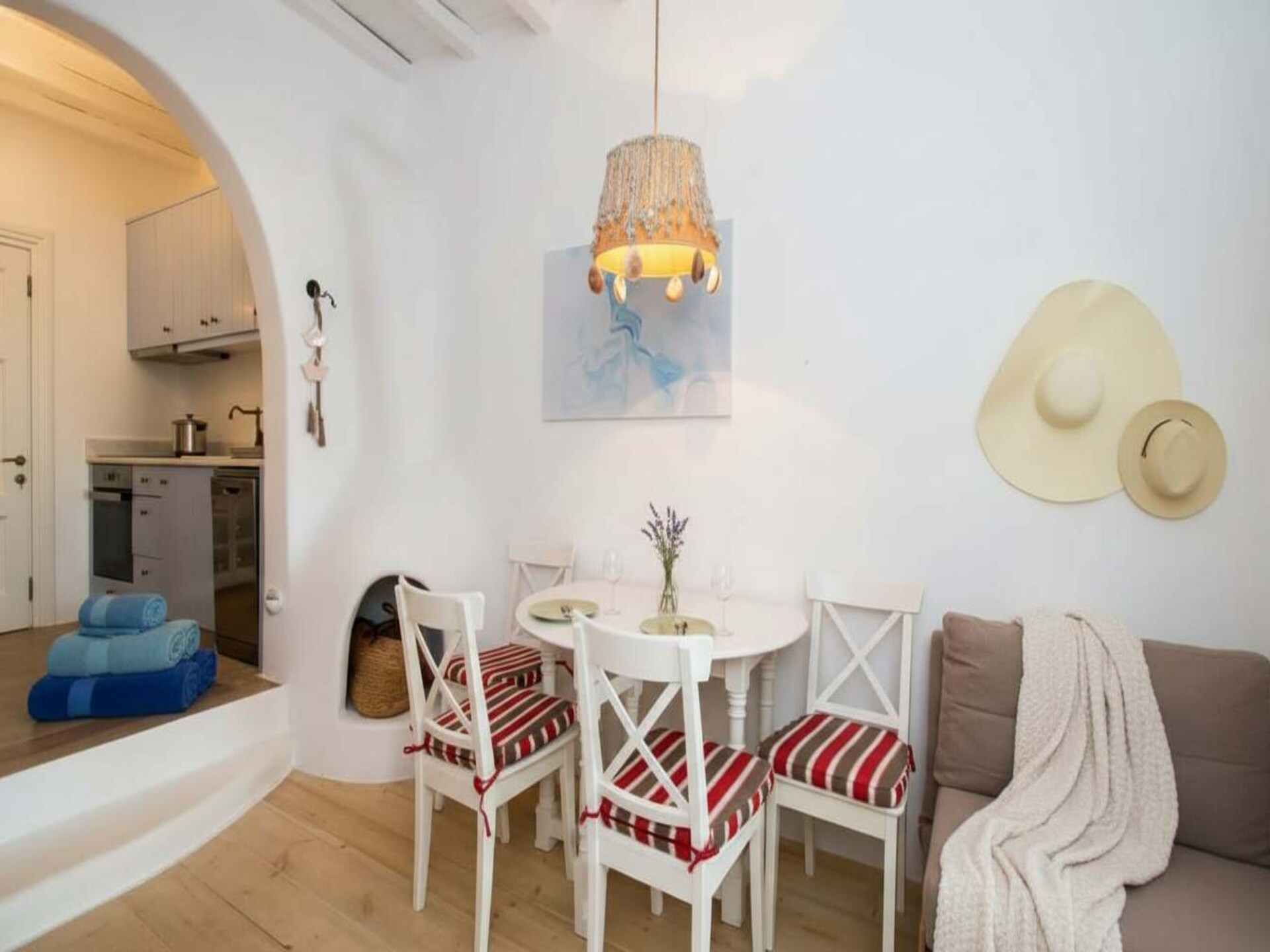 Stijlvol appartement bij Ornos met zwembad en uitzicht op zee - foto 3