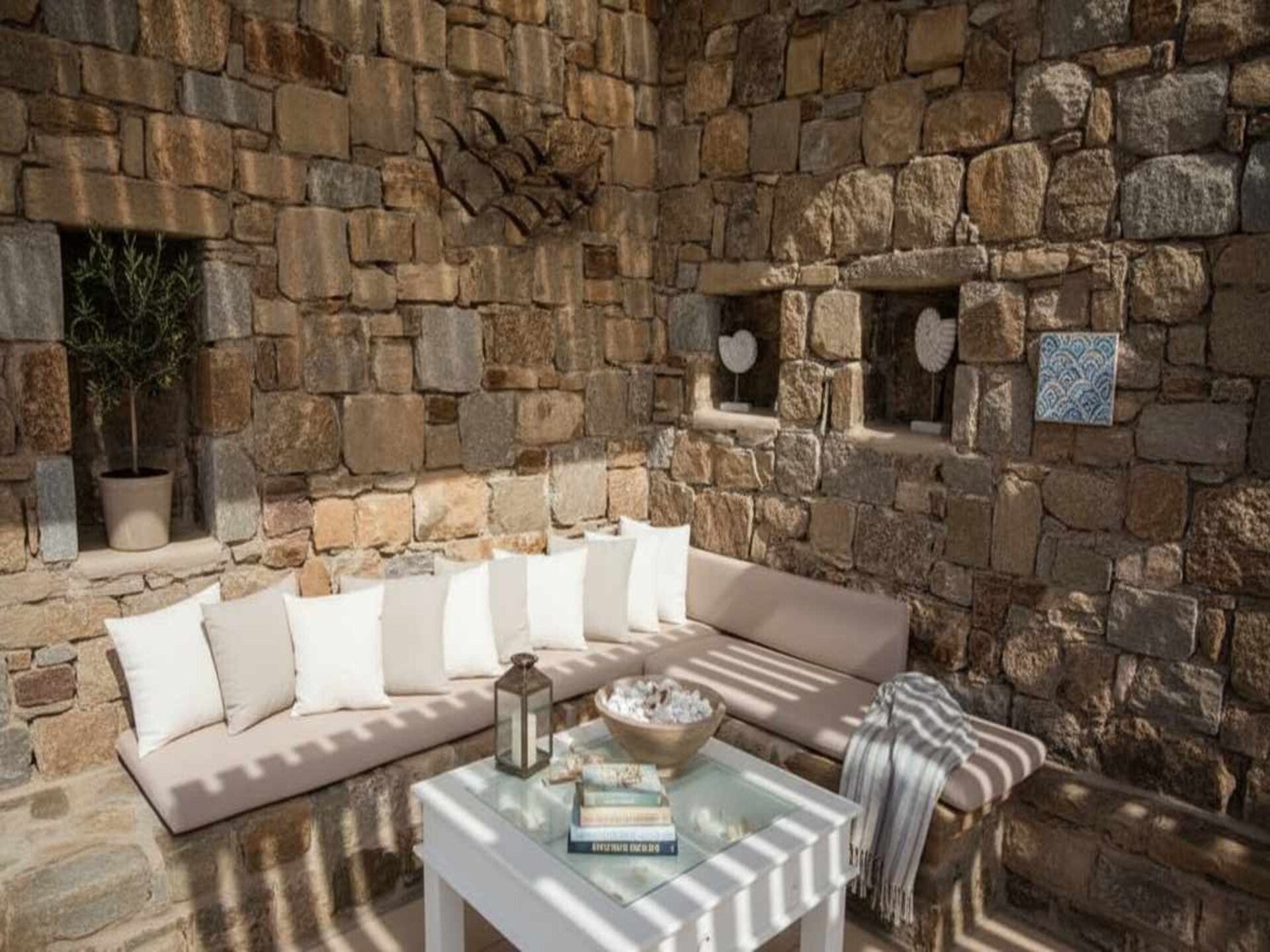 Moderne villa op Mykonos met privézwembad voor 8 gasten - foto 29