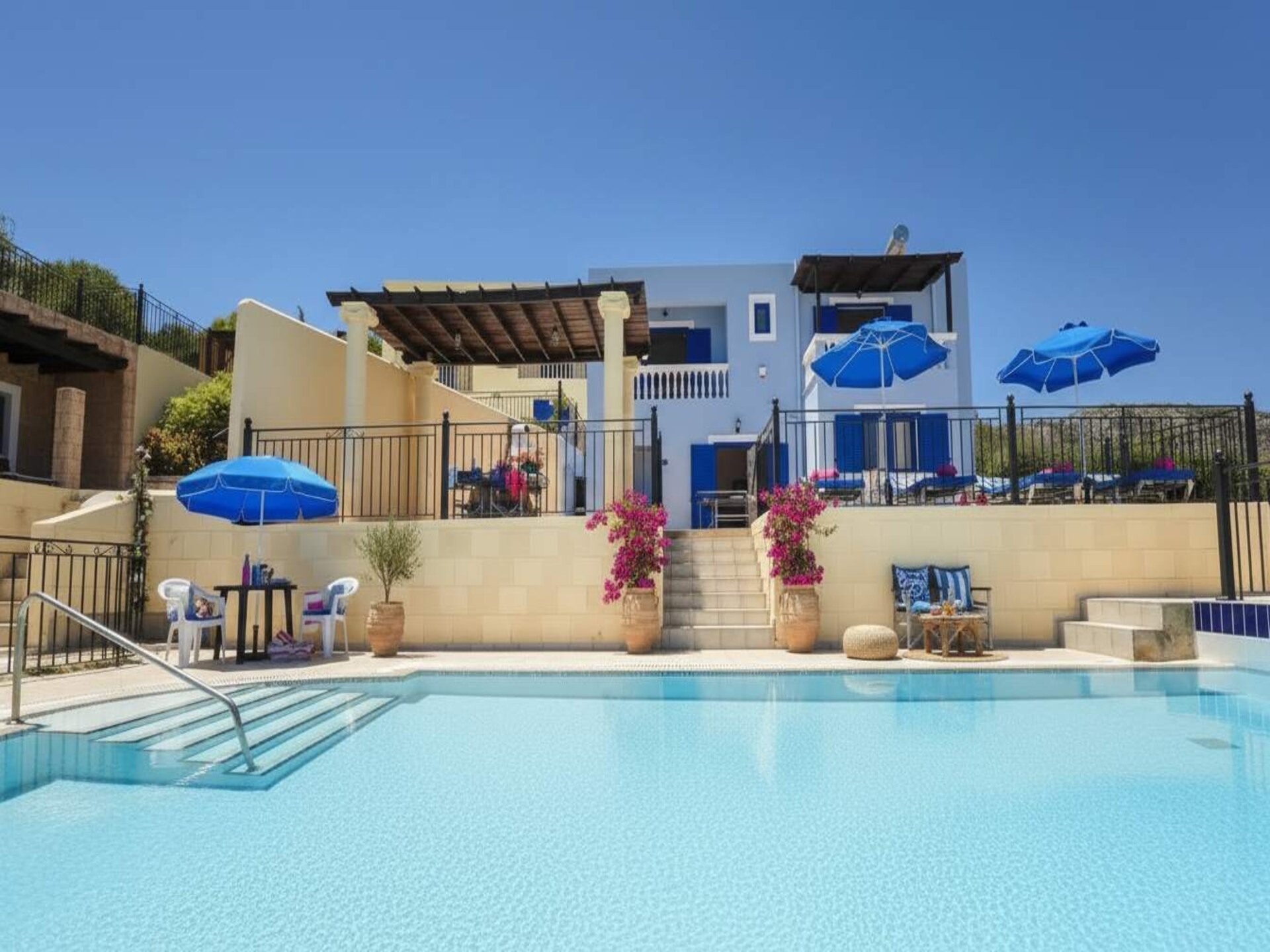 Exclusieve villa in Kalathos met privézwembad en panoramisch zeezicht - foto 8