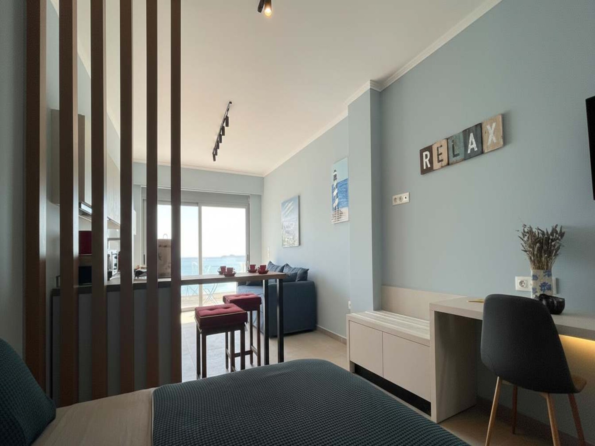Elegante studio direct aan zee in Charaki met panoramisch uitzicht - foto 5