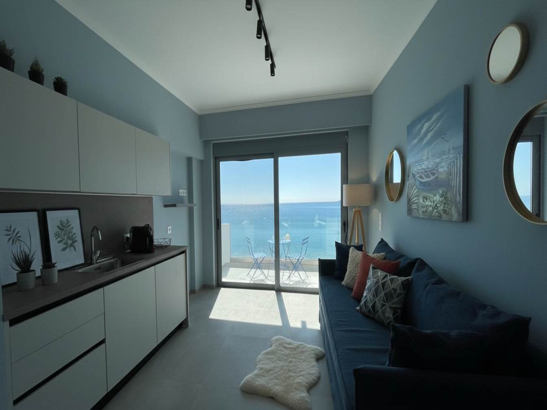 Moderne studio aan het strand van Charaki met weids zeezicht - foto 7