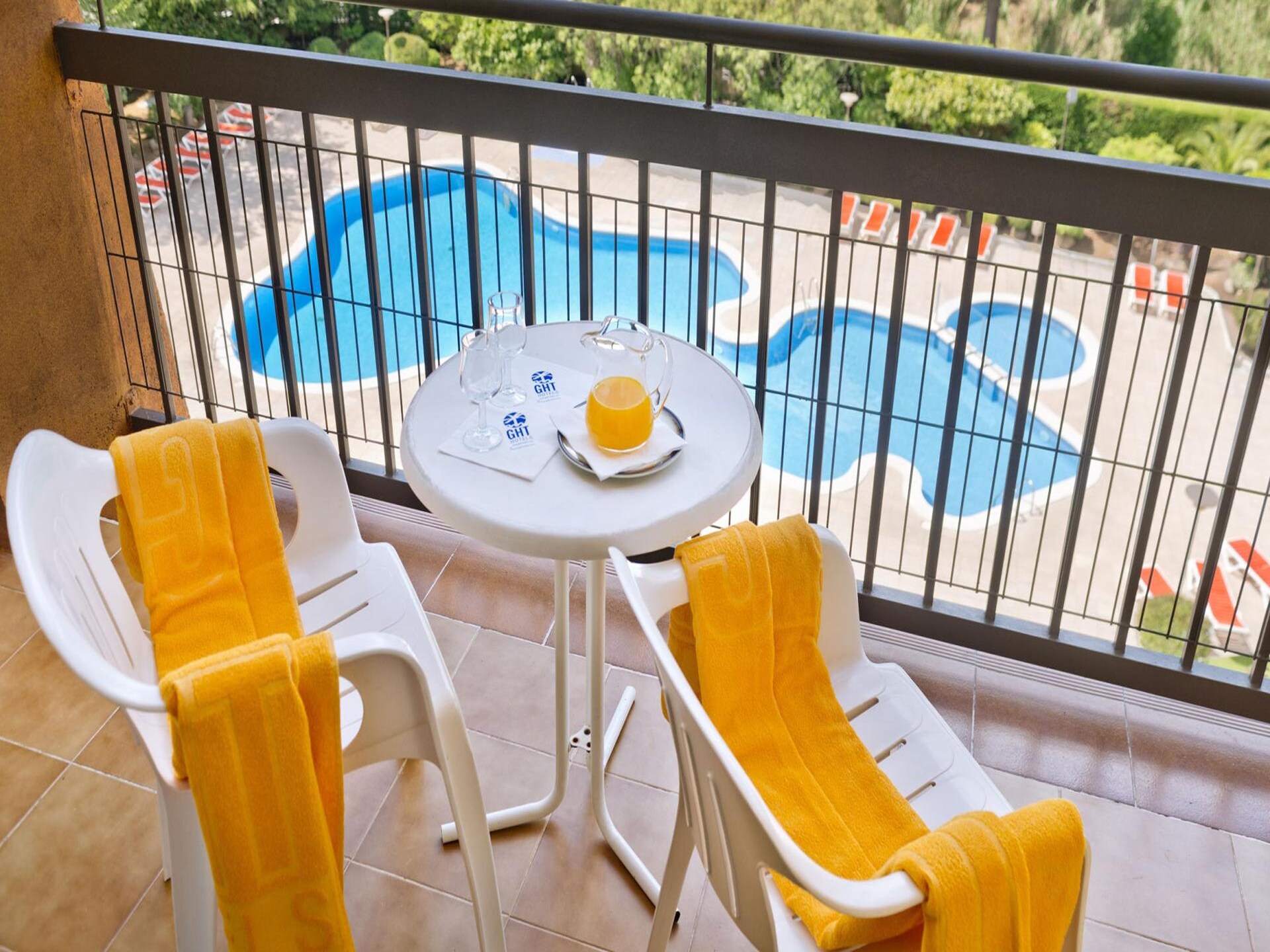 Licht appartement in Tossa de Mar met zwembad en tuin - foto 13