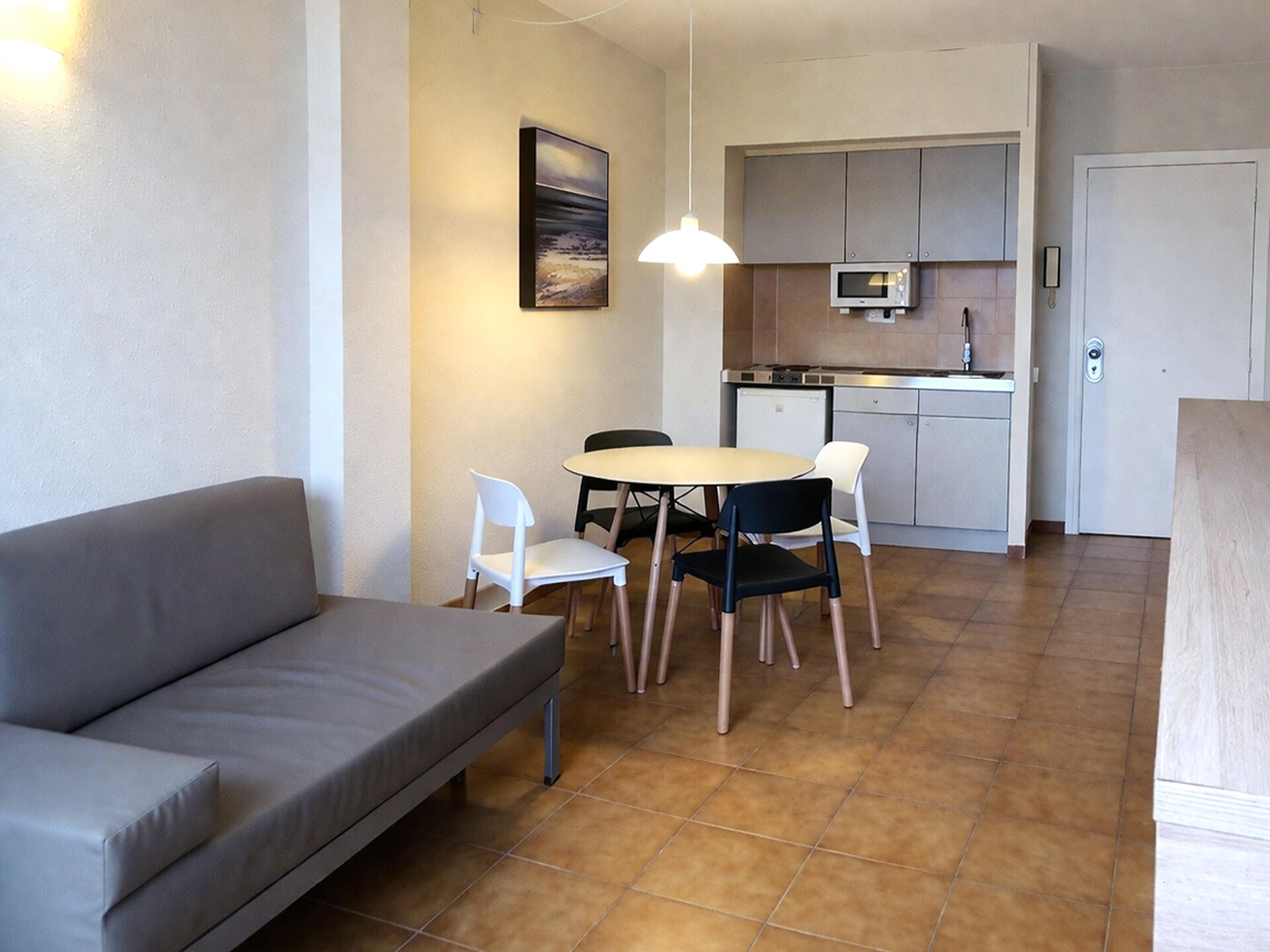 Licht appartement in Tossa de Mar met zwembad en tuin - foto 11