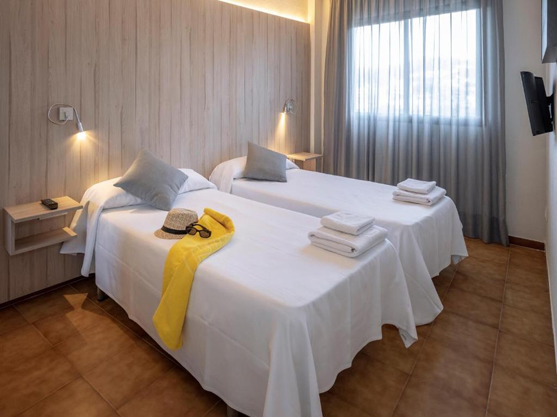 Licht appartement in Tossa de Mar met zwembad en tuin - foto 7