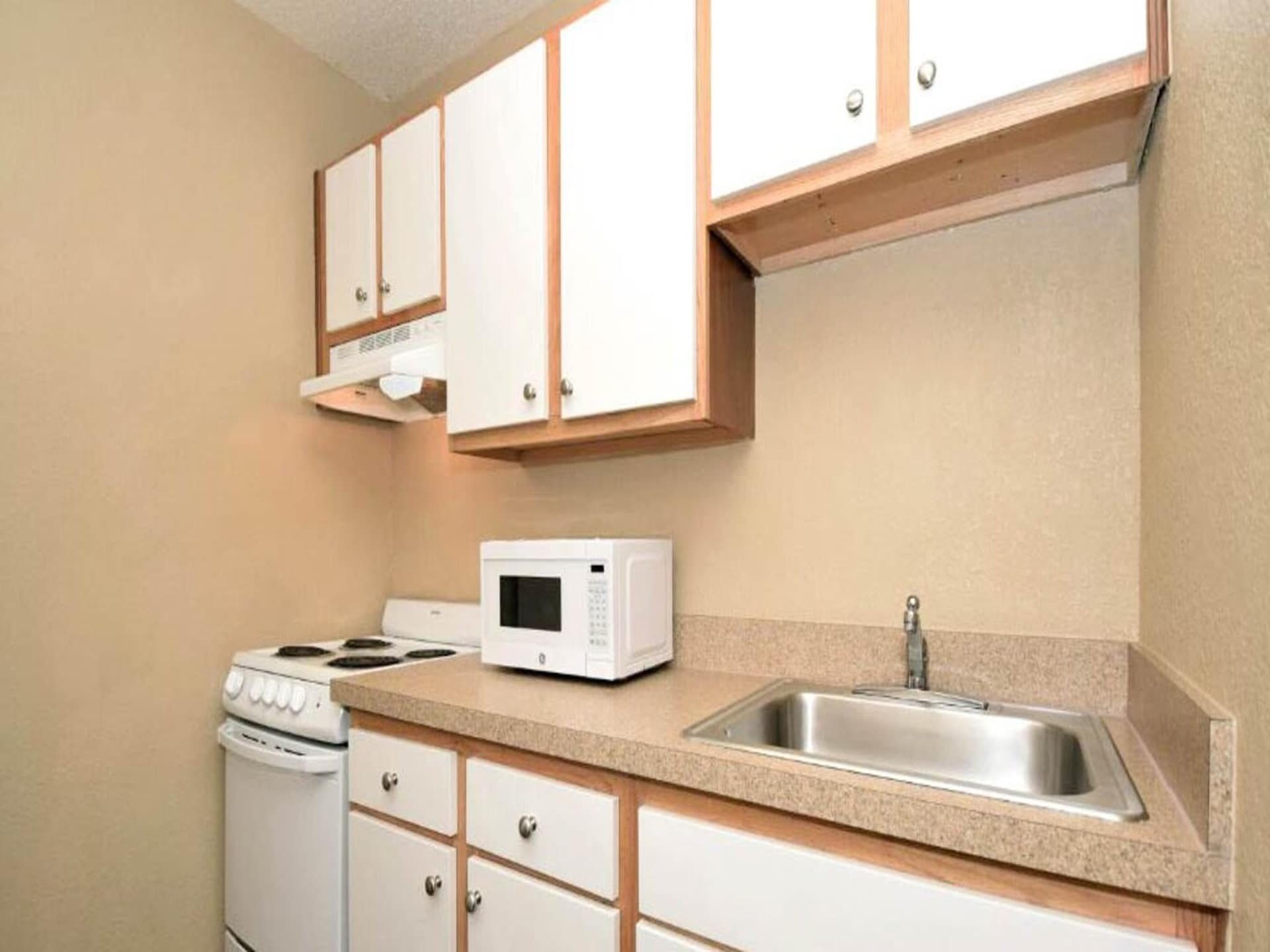 Ruim appartement met 2 queensize bedden en keuken in St. Louis - foto 4