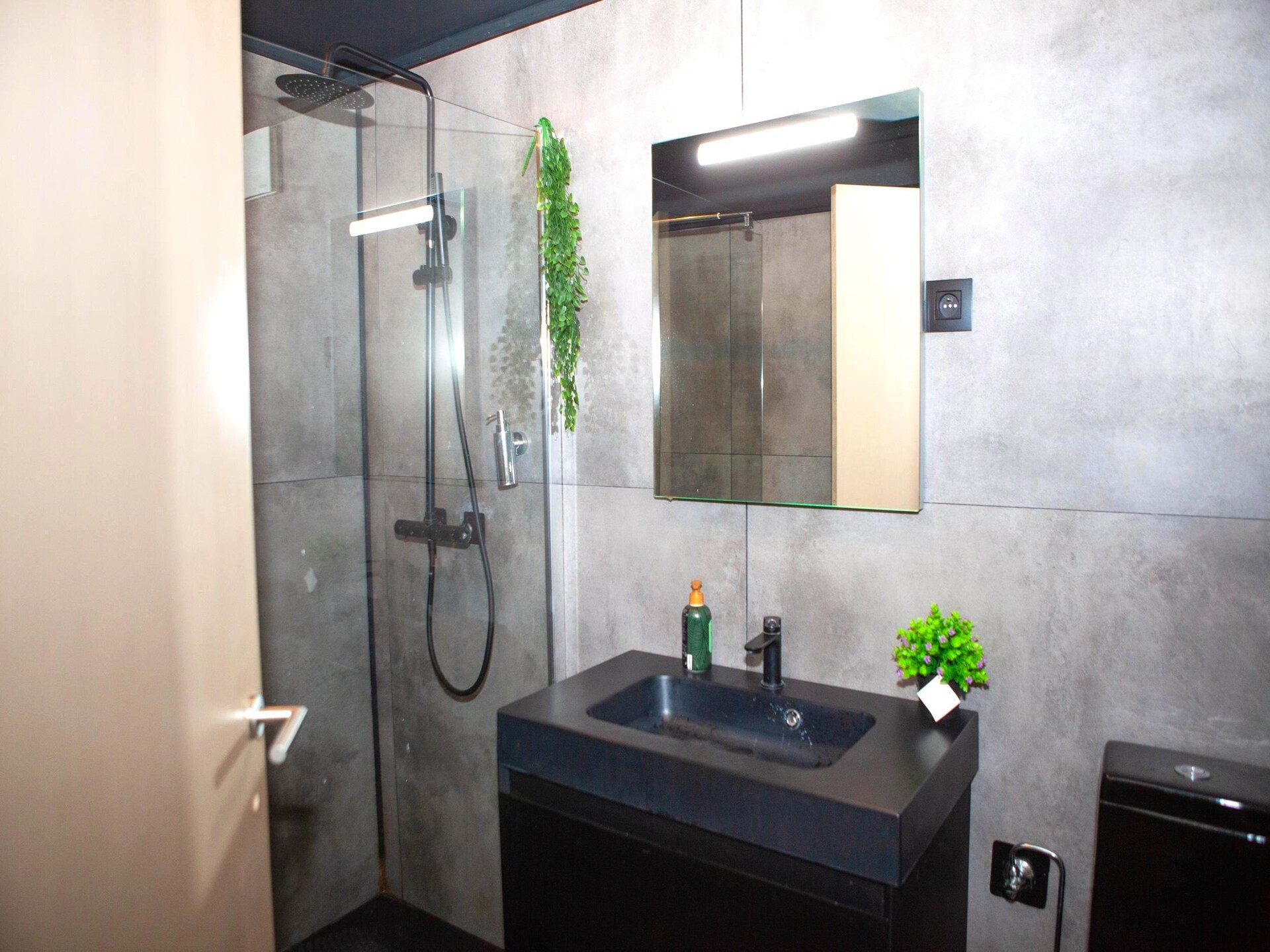 8-persoons appartement met historische charme in Verviers - foto 25