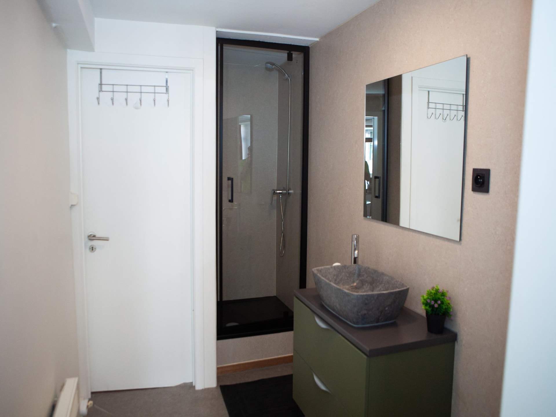 6-persoons appartement in centrum Verviers met 2 slaapkamers - foto 39