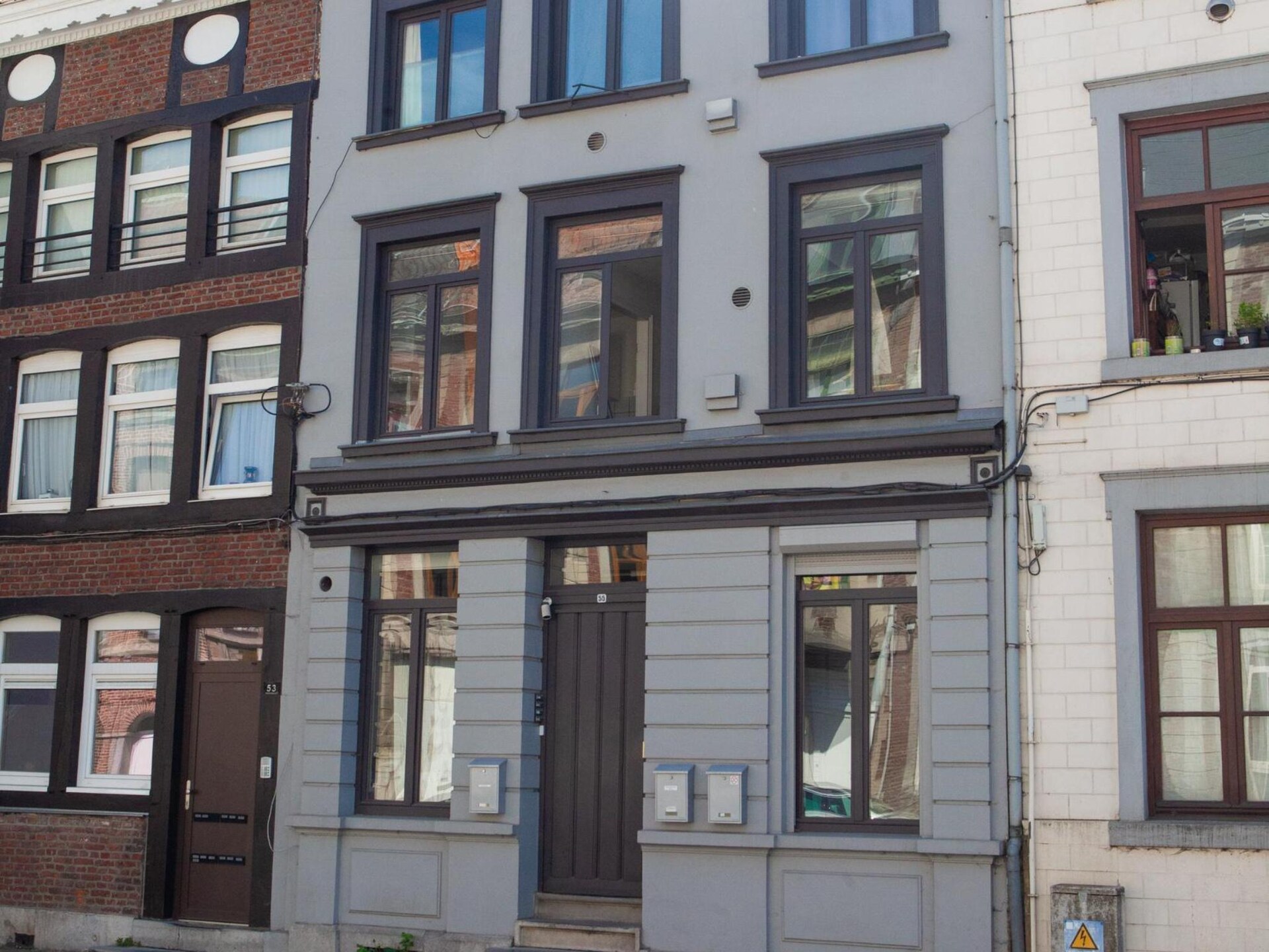 14-persoons vakantiehuis in hartje Verviers met 5 slaapkamers - foto 1
