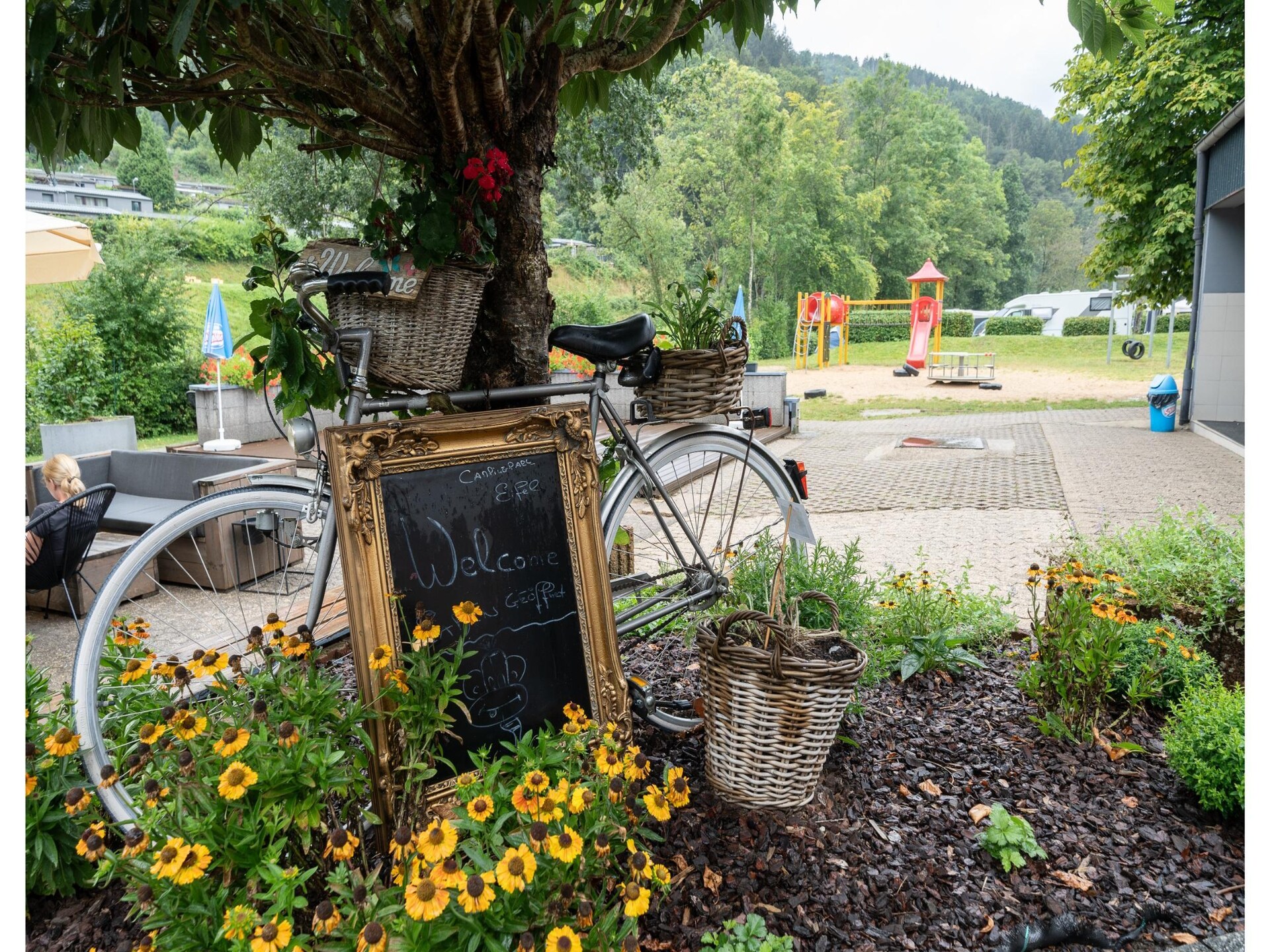 Knusse Eifelhut voor 2 op Campingpark Eifel in Waxweiler - foto 36