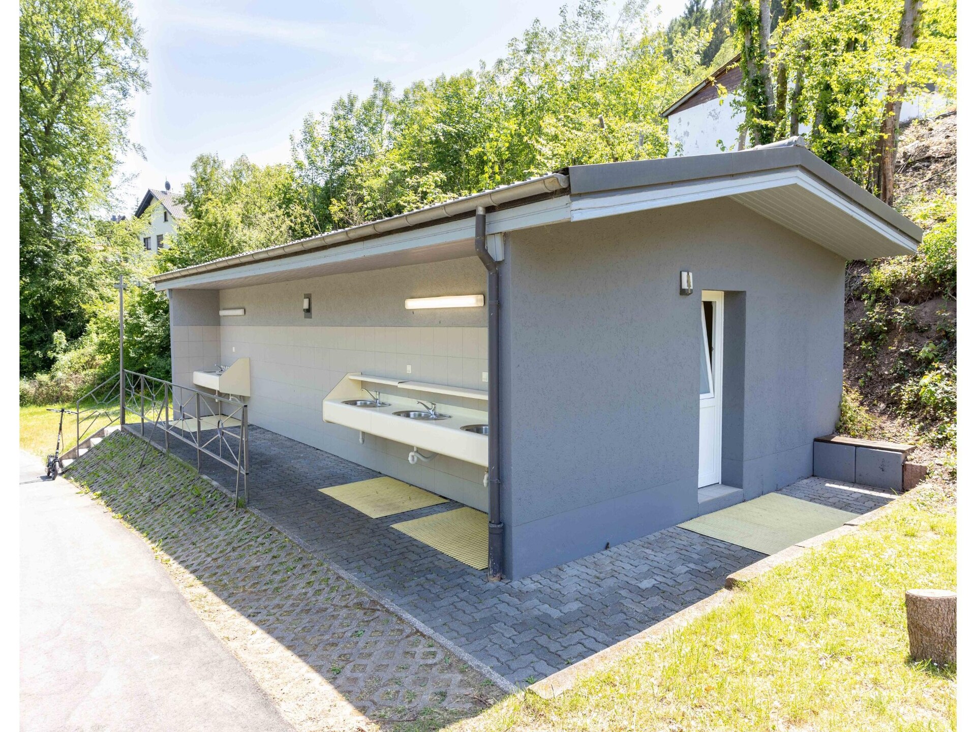 Knusse Eifelhut voor 2 op Campingpark Eifel in Waxweiler - foto 11