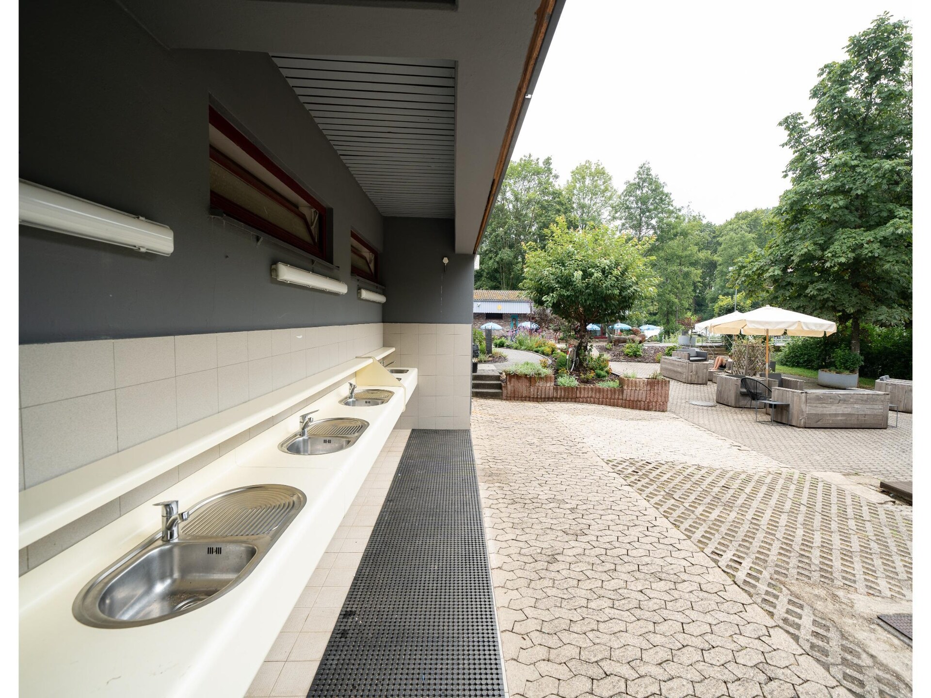 Knusse Eifelhut voor 2 op Campingpark Eifel in Waxweiler - foto 32