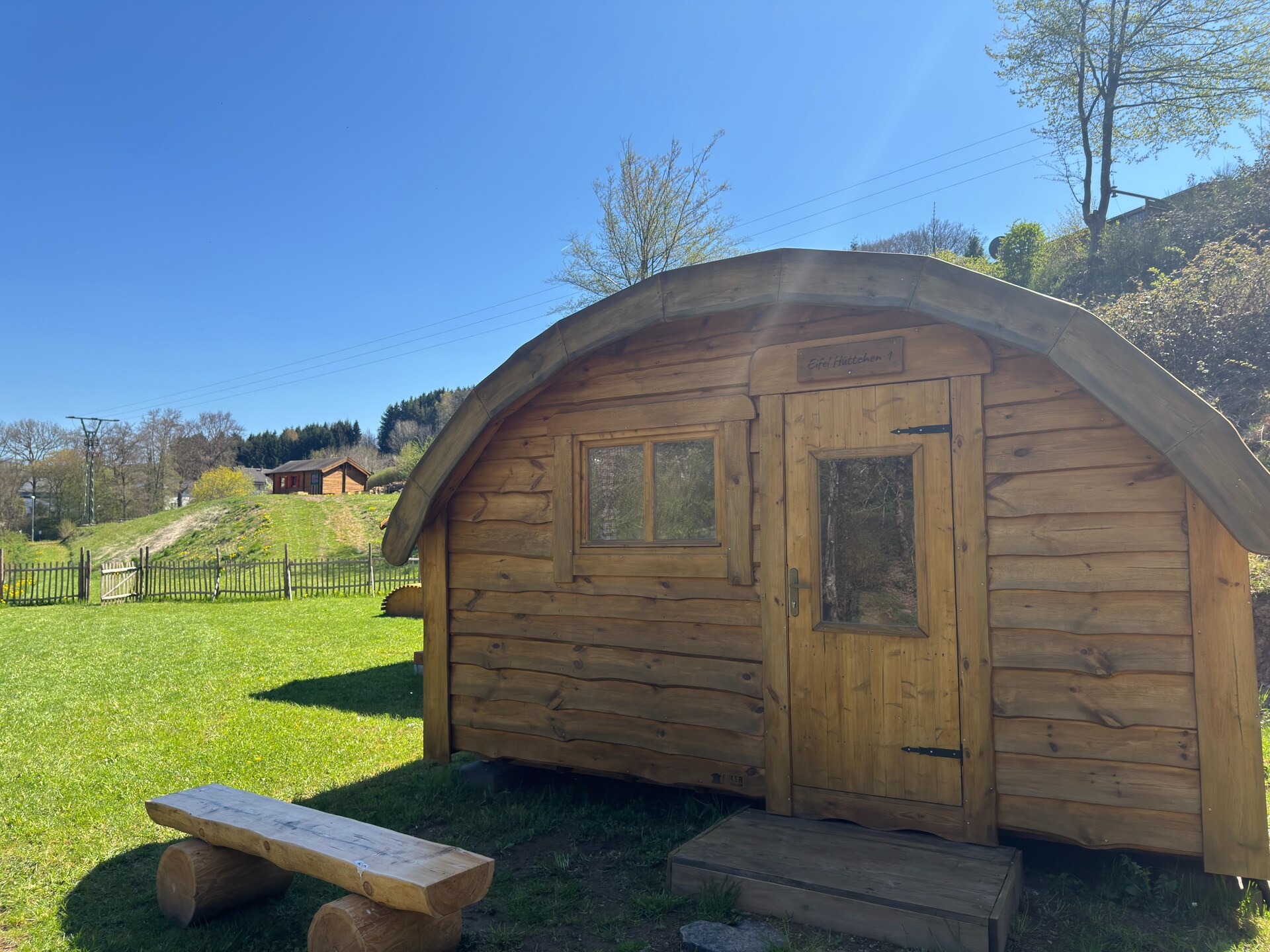 Knusse Eifelhut voor 2 op Campingpark Eifel in Waxweiler - foto 6