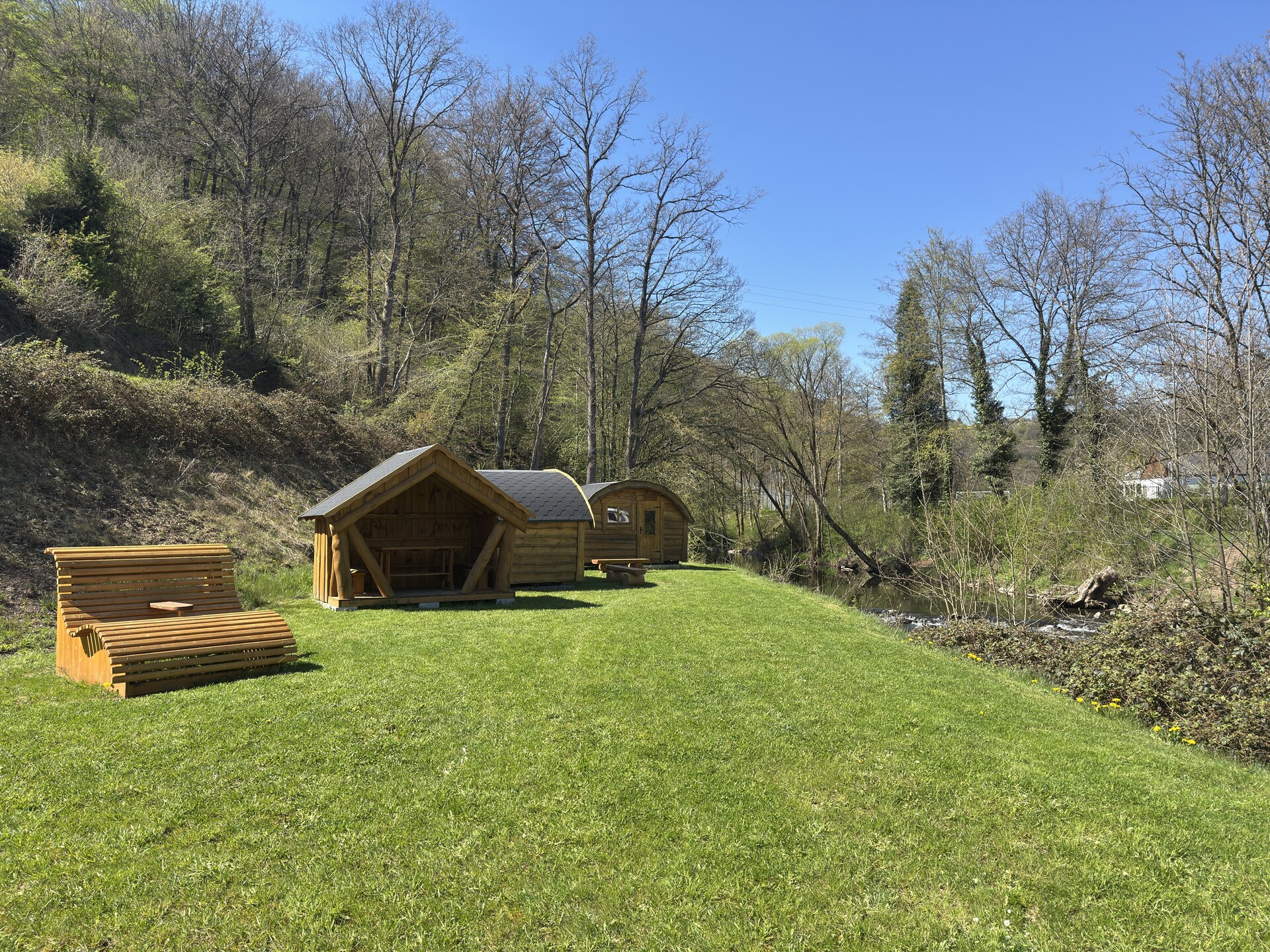 Knusse Eifelhut voor 2 op Campingpark Eifel in Waxweiler - foto 5