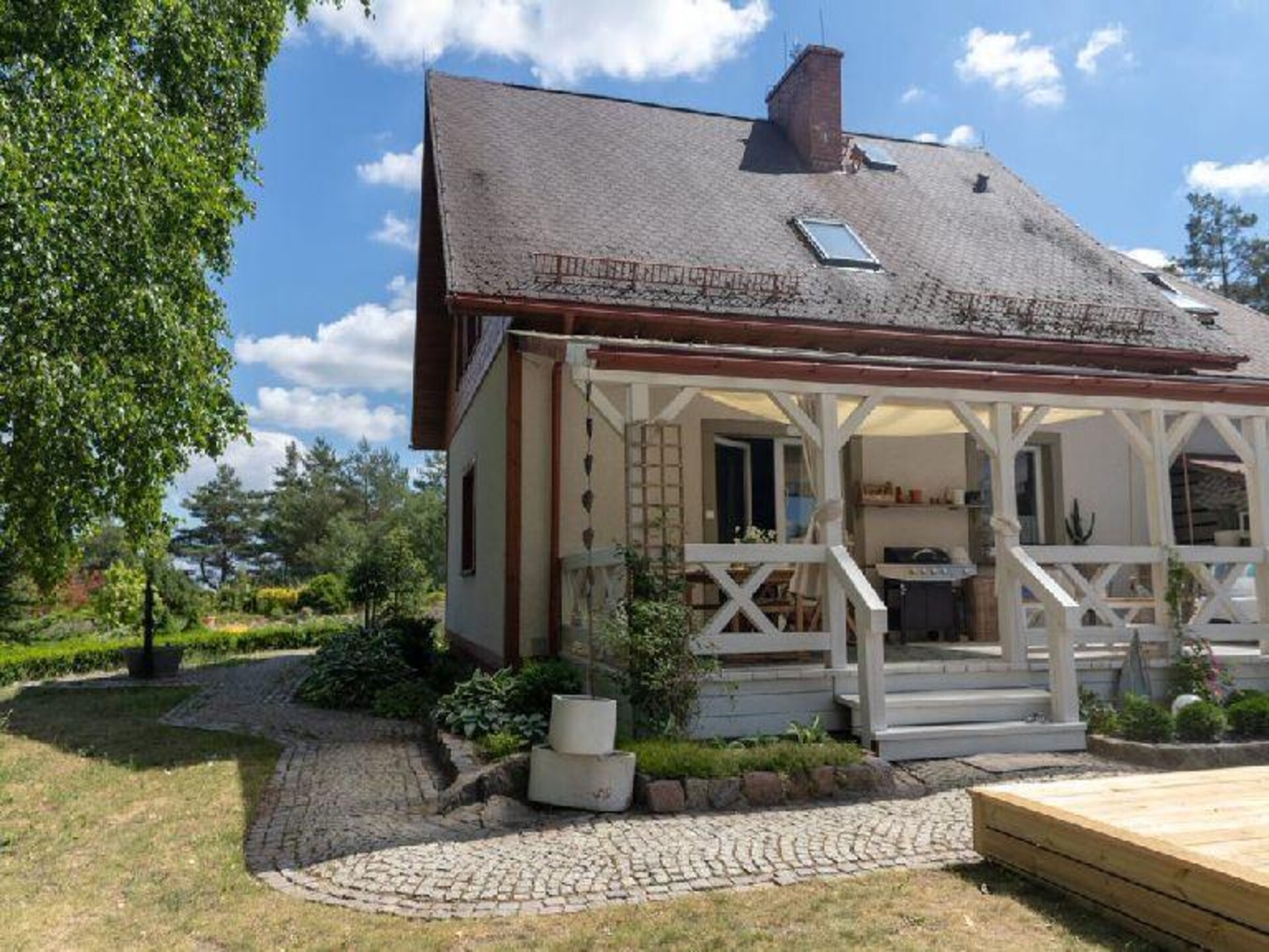 Ruim vakantiehuis met verwarmd zwembad bij de Kasjoebische meren - foto 25