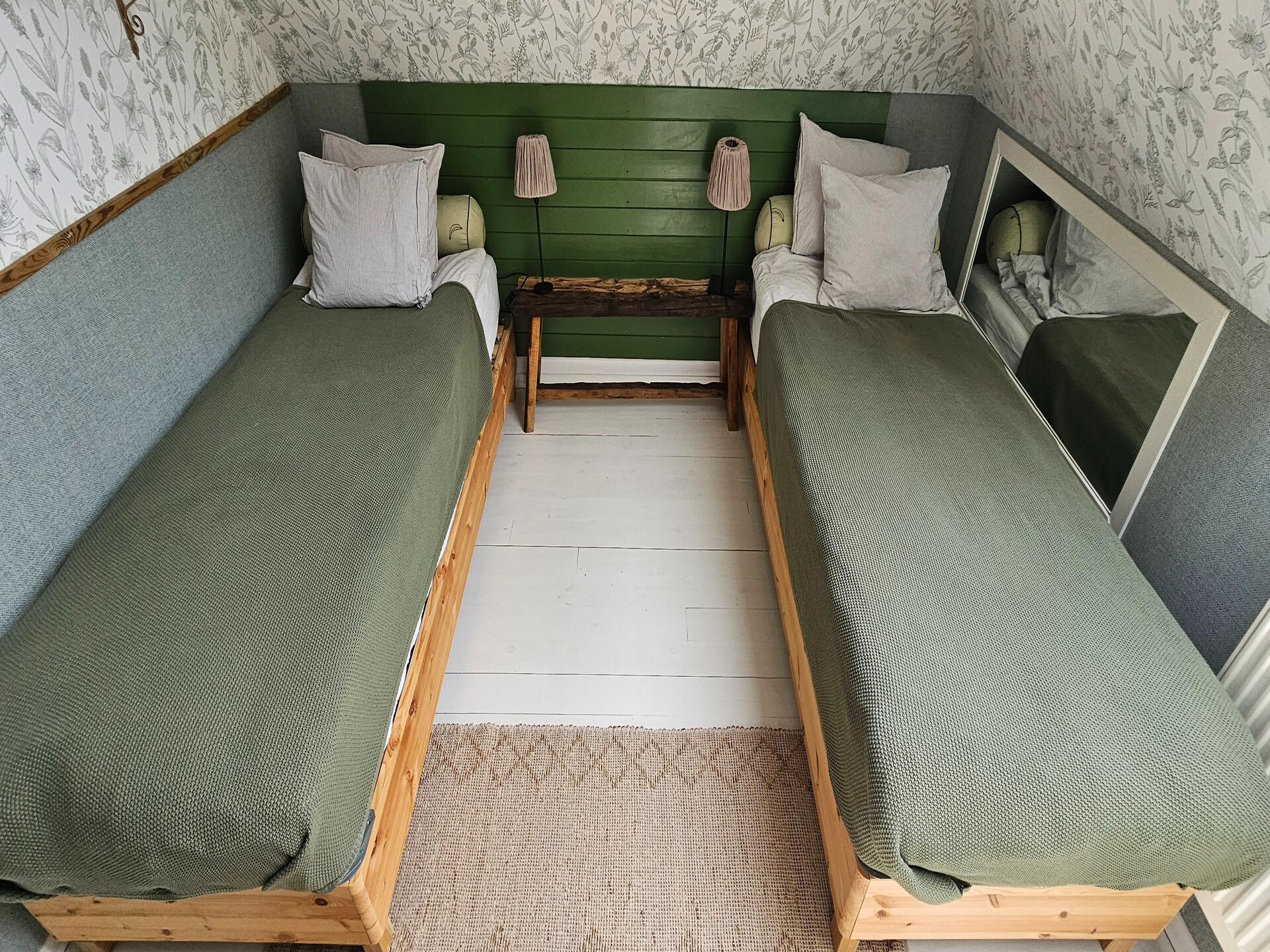Ruim vakantiehuis met verwarmd zwembad bij de Kasjoebische meren - foto 11