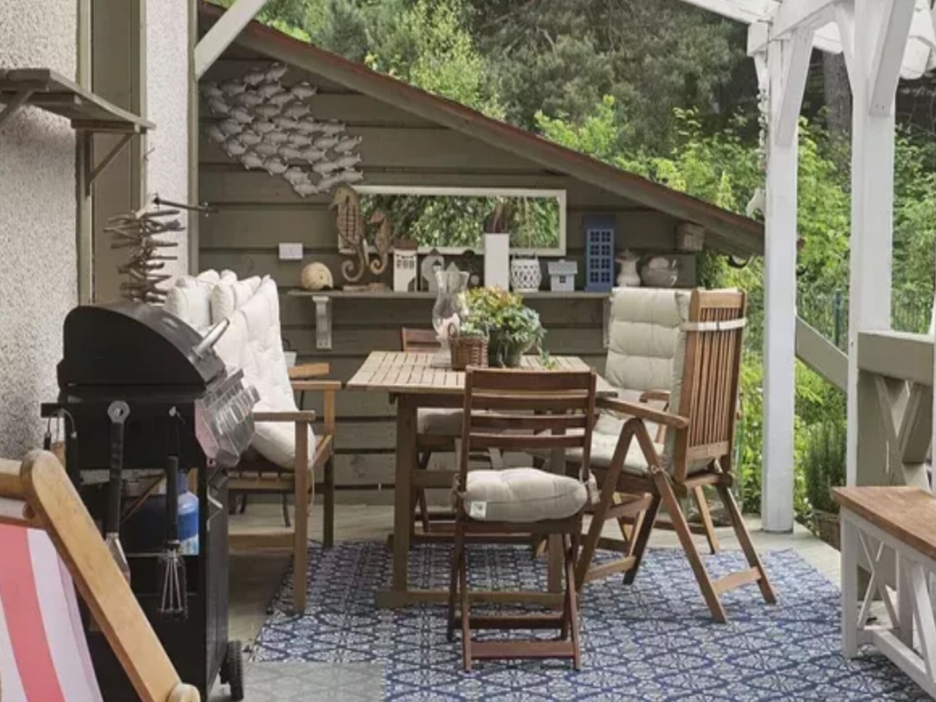 Ruim vakantiehuis met verwarmd zwembad bij de Kasjoebische meren - foto 19