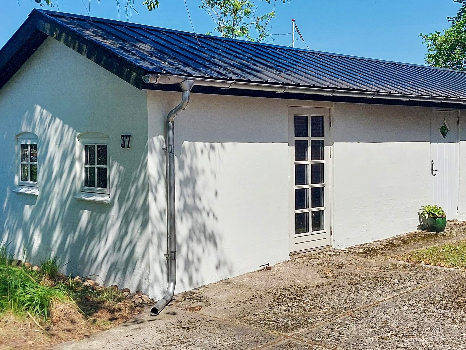 Uniek vakantiehuis in Tim: voormalig schoolgebouw met veel ruimte - foto 4