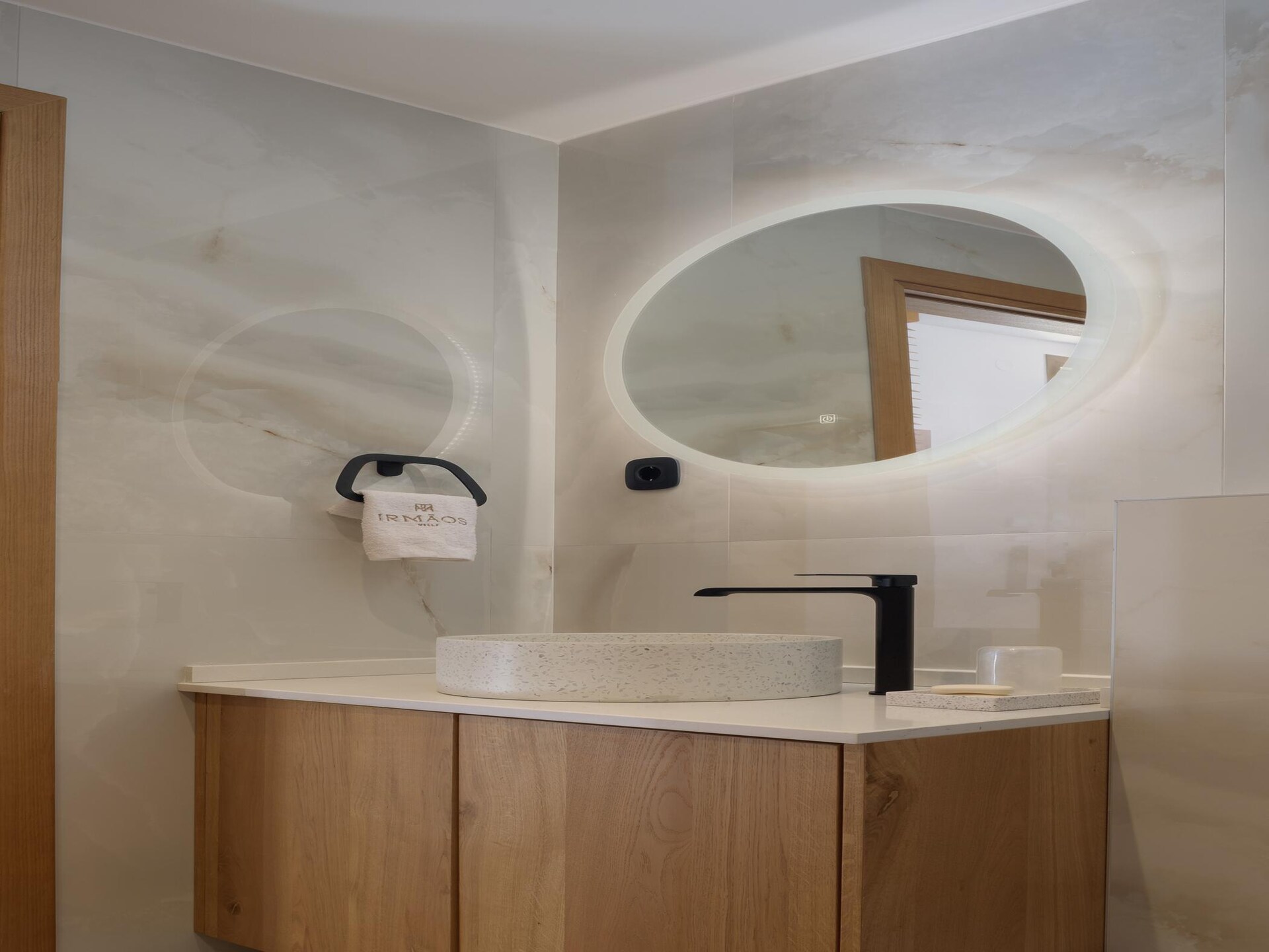 Ruime villa met privézwembad en jacuzzi op 1,8 km van het strand in Gouves - foto 30
